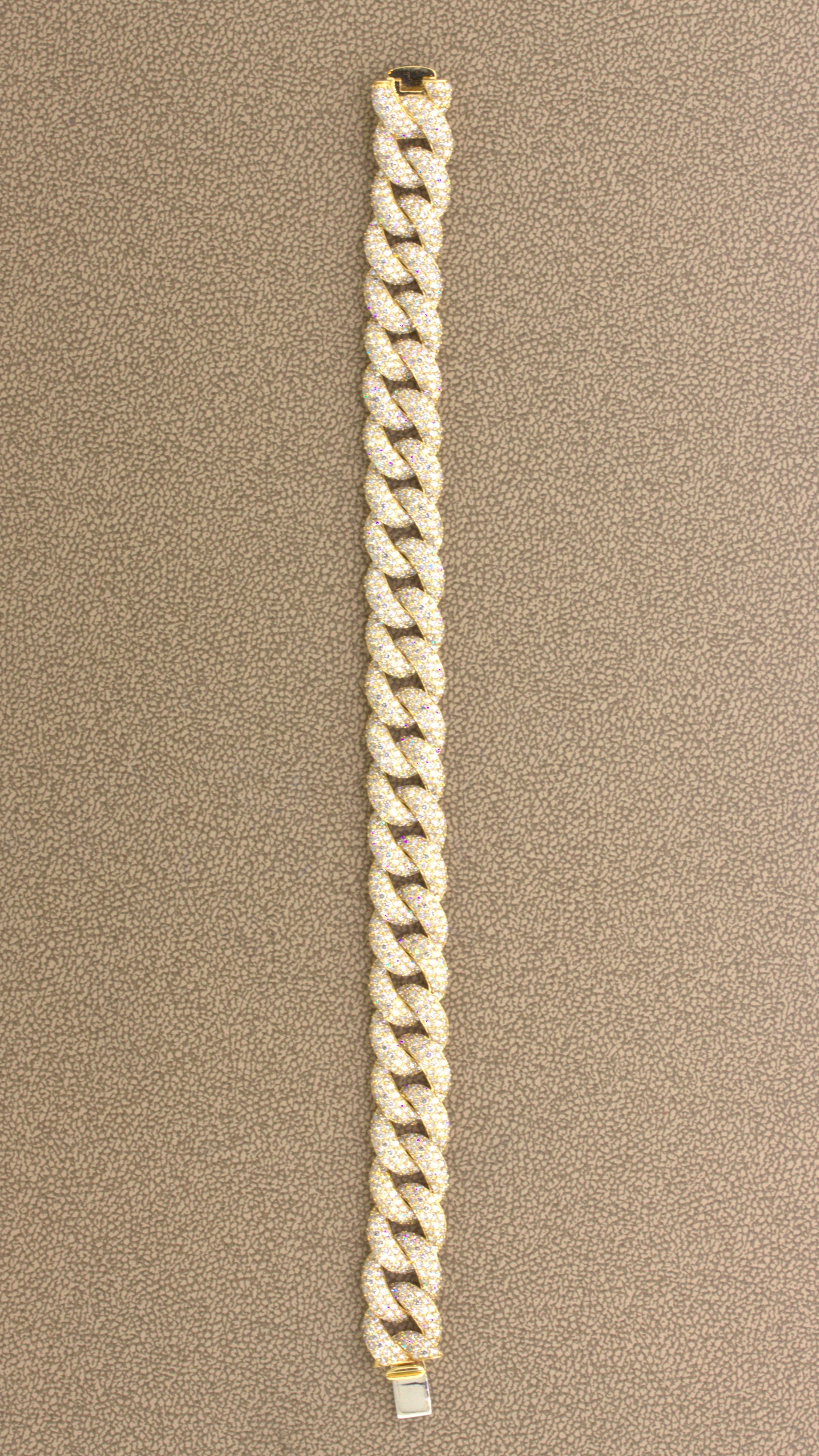 9.57 Carat Diamond Pave 18k Yellow Gold Link Bracelet