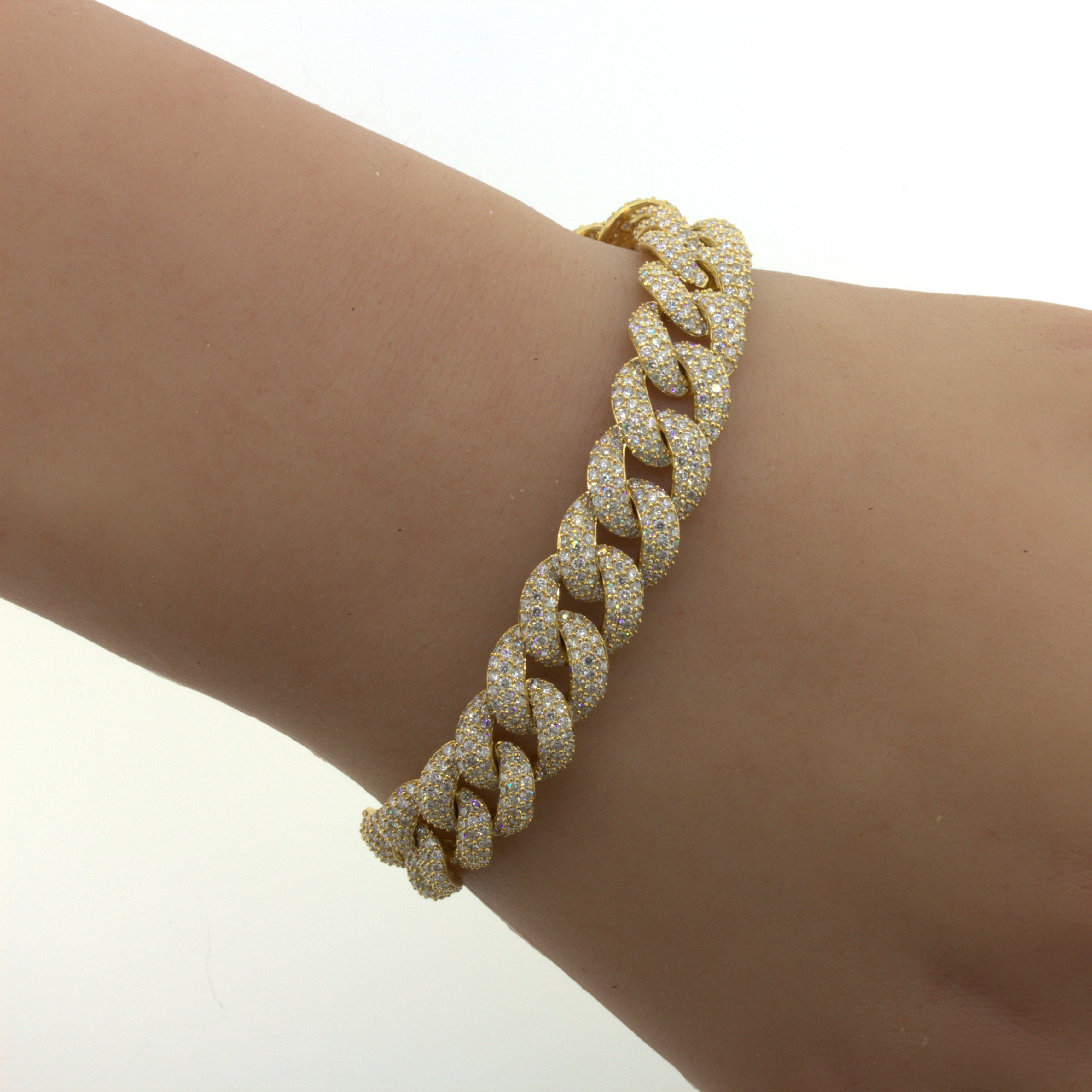 9.57 Carat Diamond Pave 18k Yellow Gold Link Bracelet