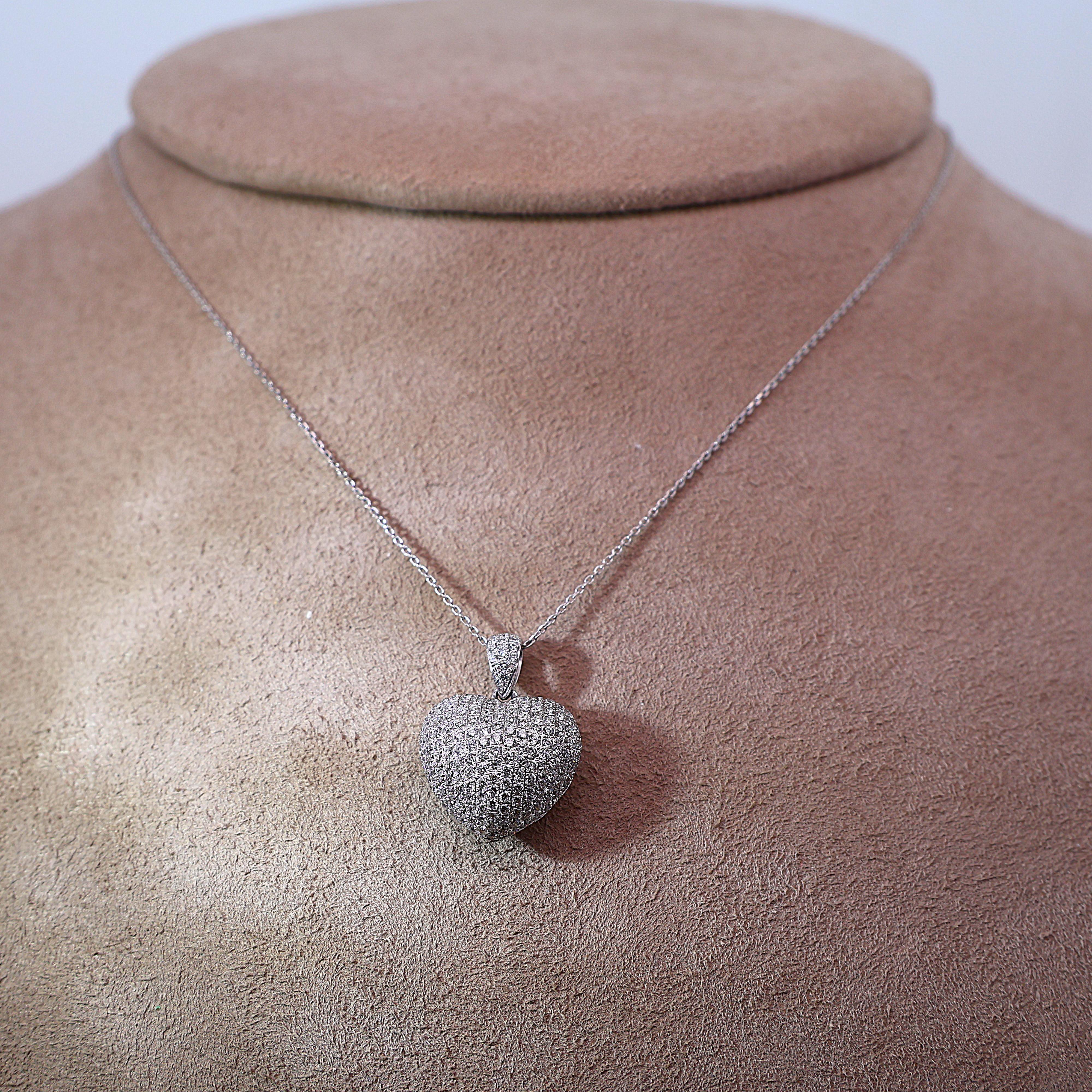 Diamond 18K White Gold Pavé-set Drop Heart Pendant Necklace