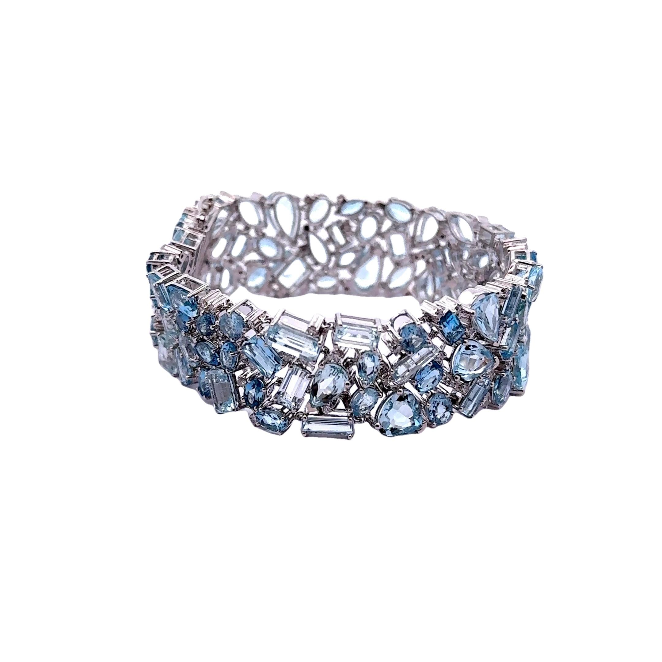 44.70 Carats Aquamarine Diamond 14k White Gold Cluster Bracelet