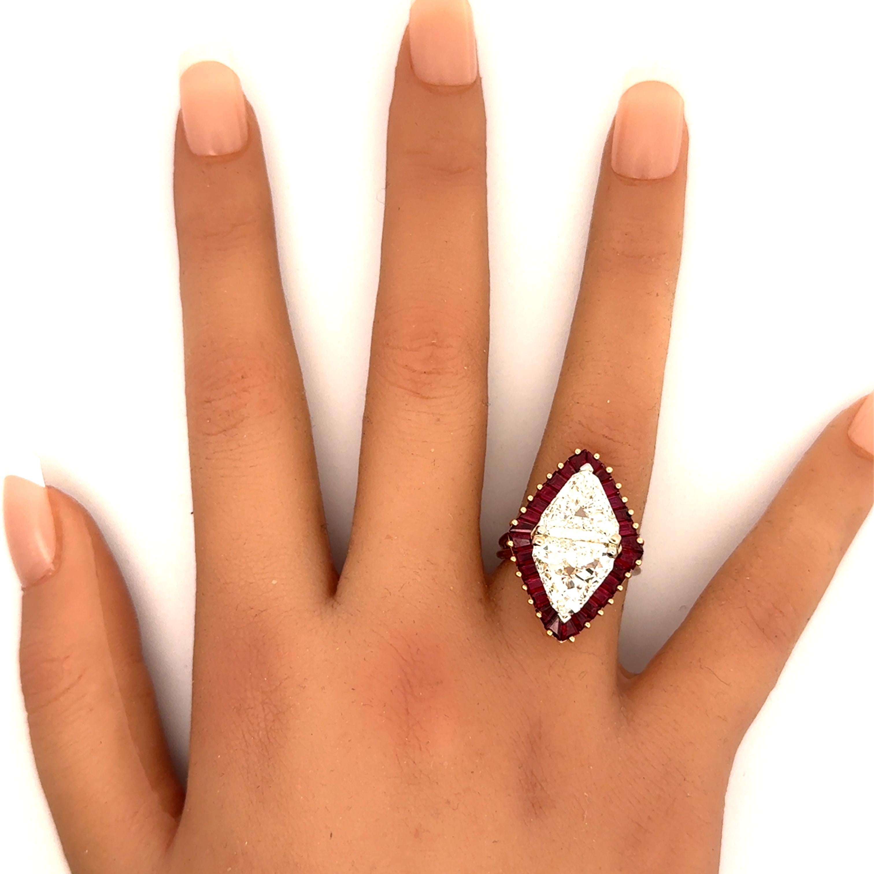 Important Oscar Heyman 2.57 & 2.55 Carat Diamond Ruby 18k Yellow Gold Ring