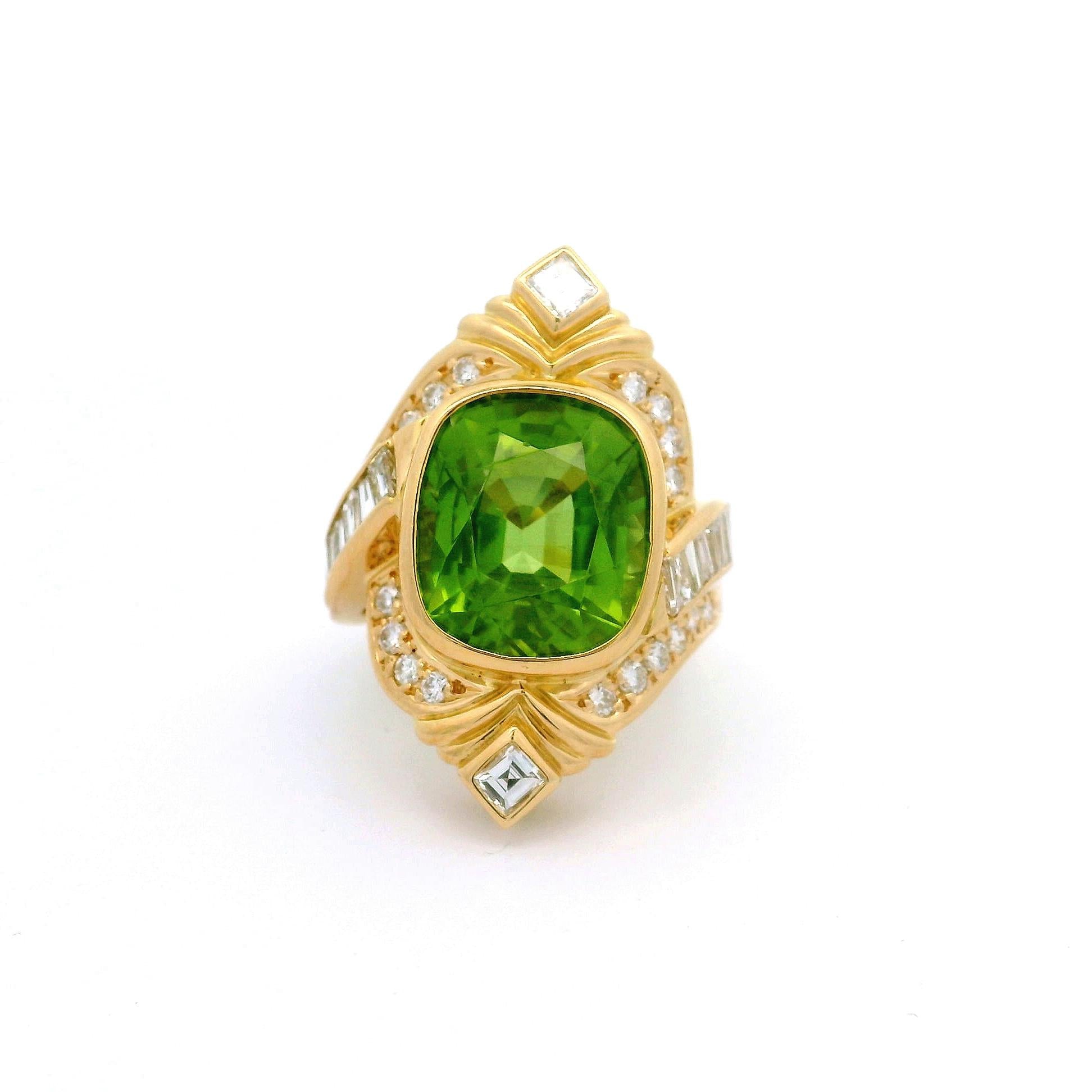 Peridot Diamond 18k Yellow Gold Ring