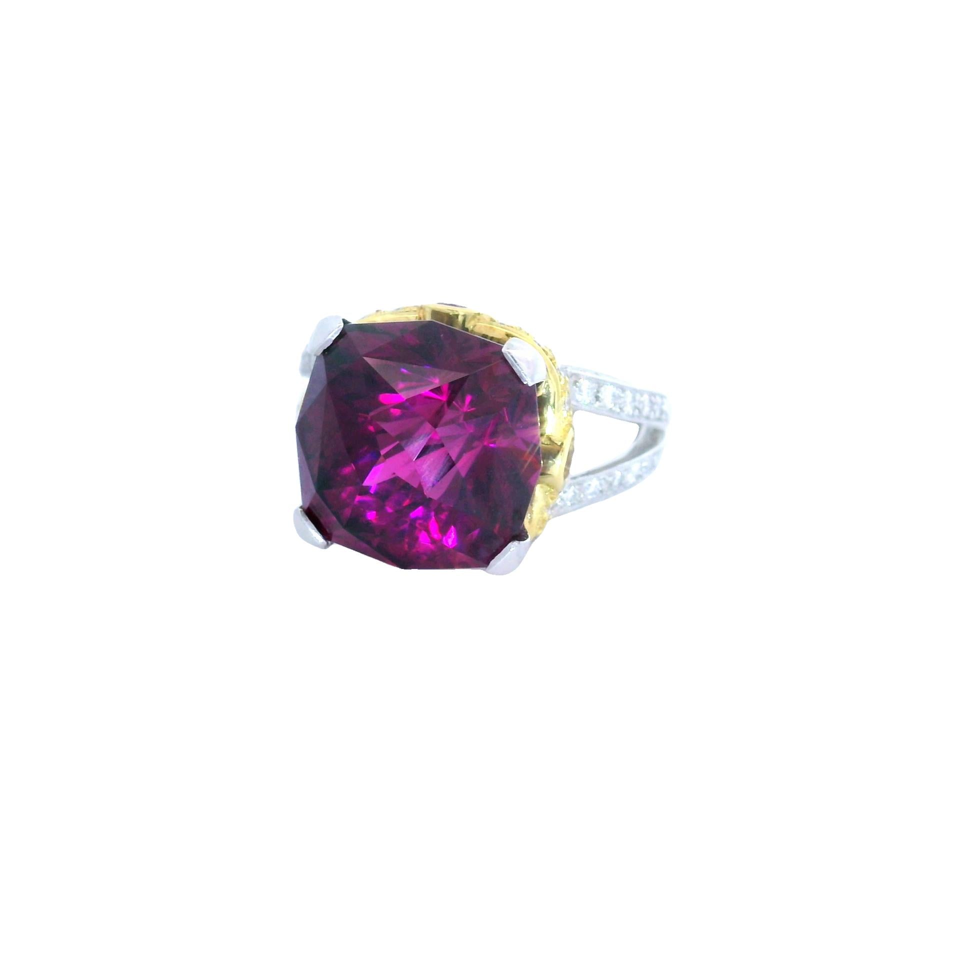 14.18 Carat Gem Rhodolite Garnet Diamond Platinum & 18k Yellow Gold Ring