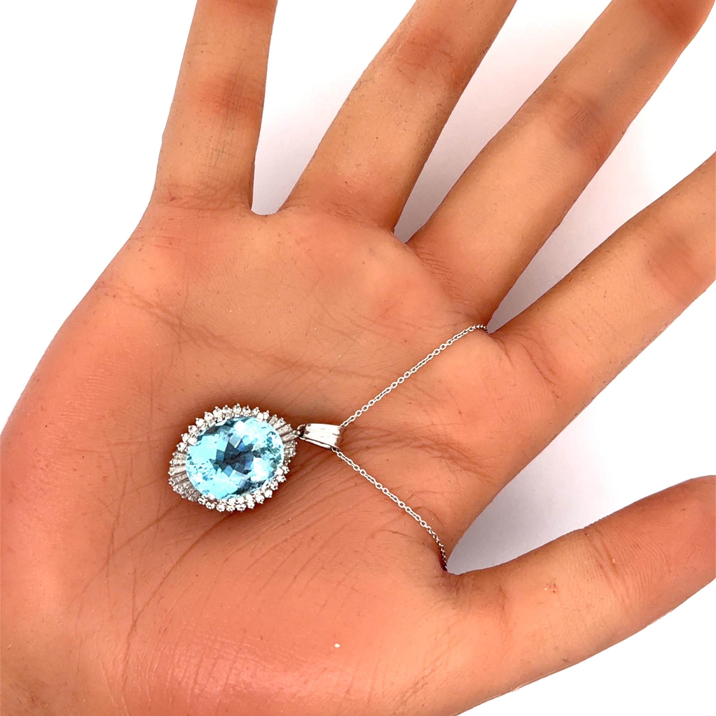 9.84 Carat Aquamarine Diamond Platinum Pendant Chain