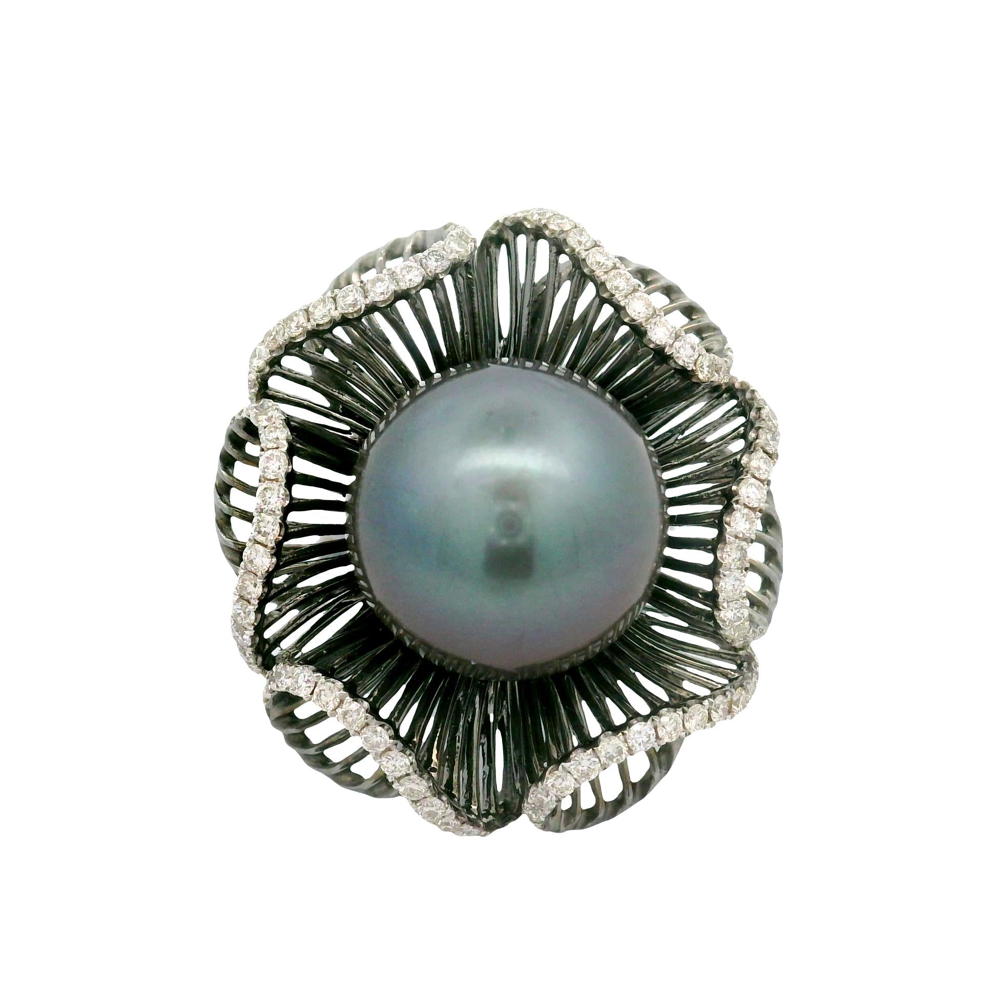 15.5mm Tahitian Pearl Diamond 18K Gold Flower Ring