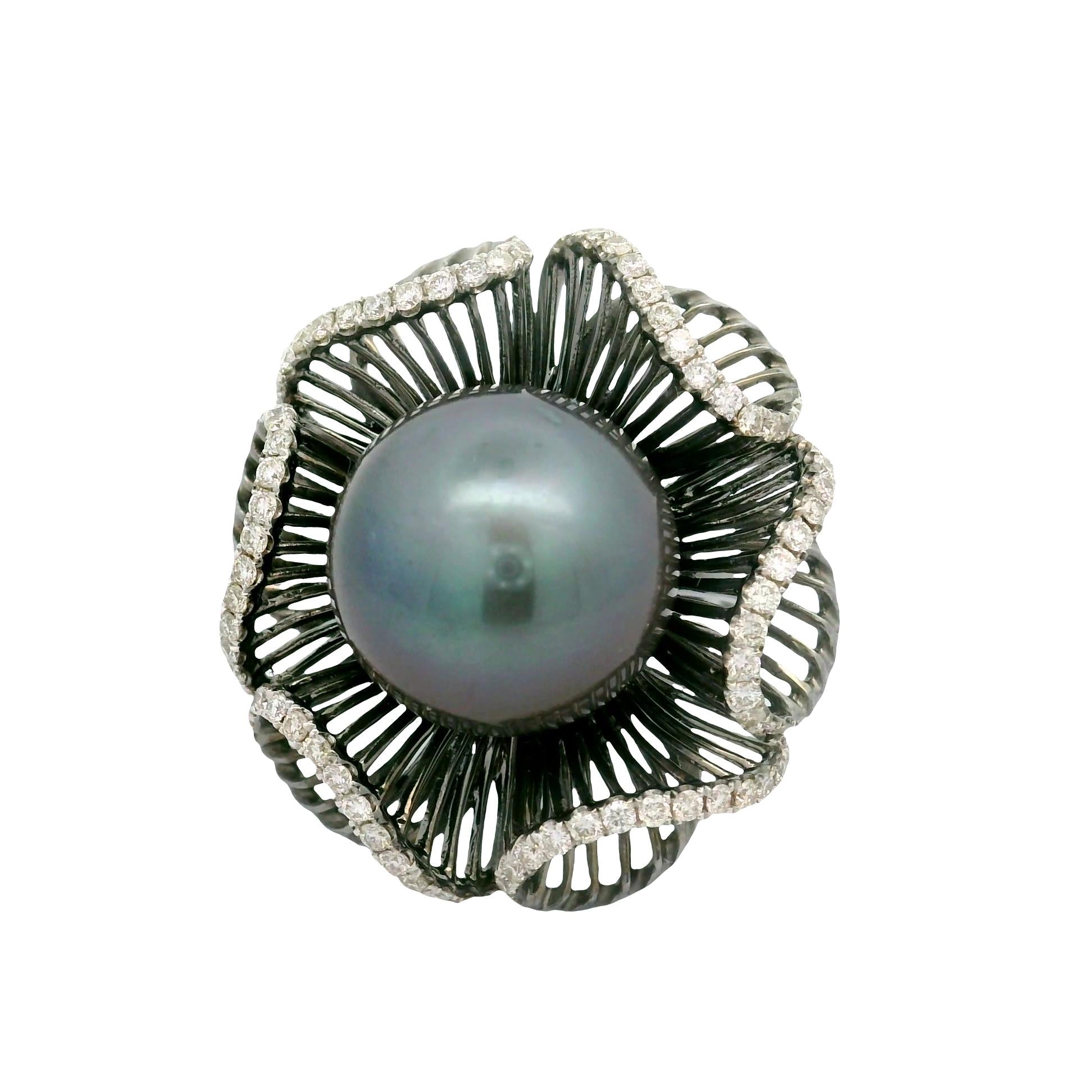 15.5mm Tahitian Pearl Diamond 18K Gold Flower Ring