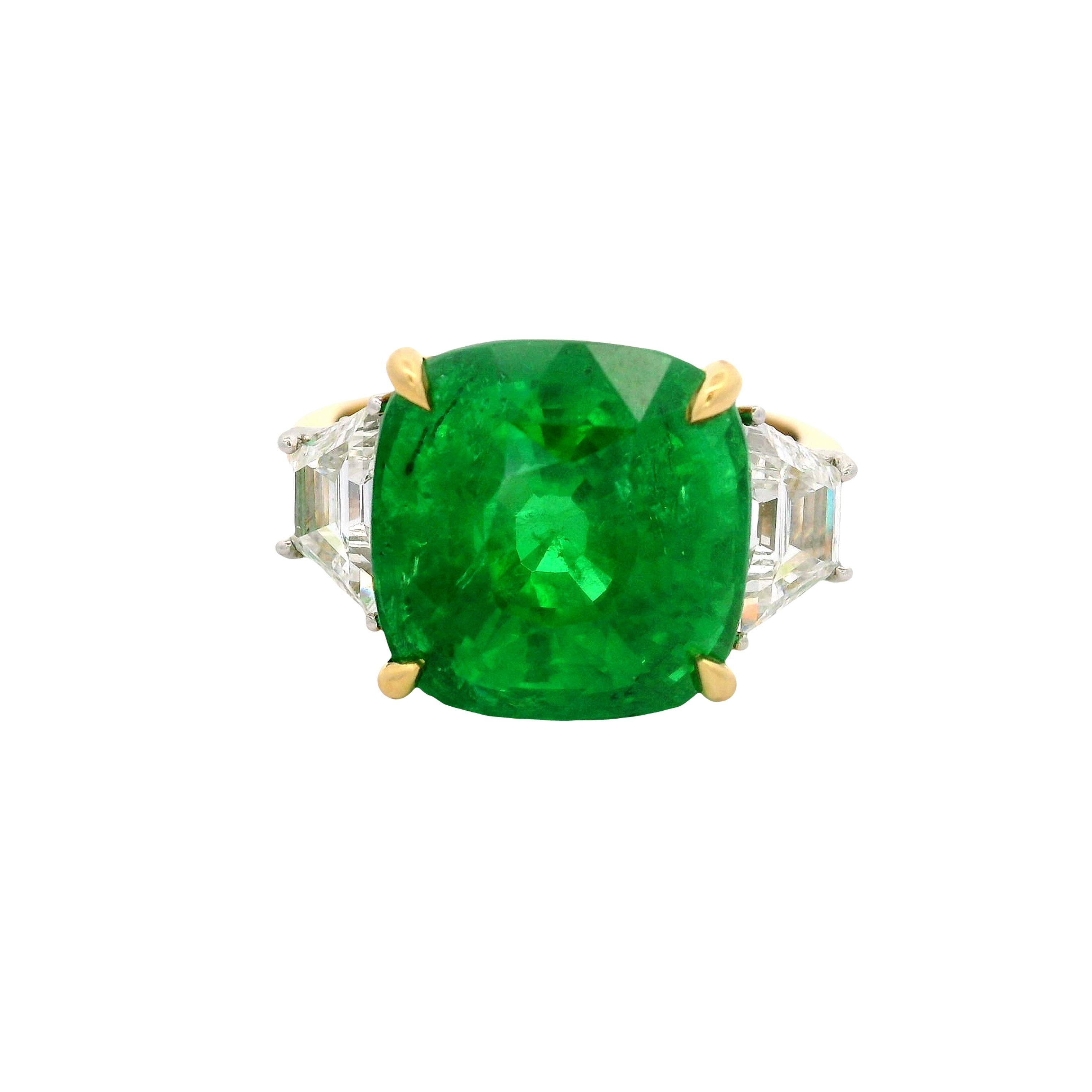 Exceptional 12.55 Carat Tsavorite Garnet Diamond Gold Ring