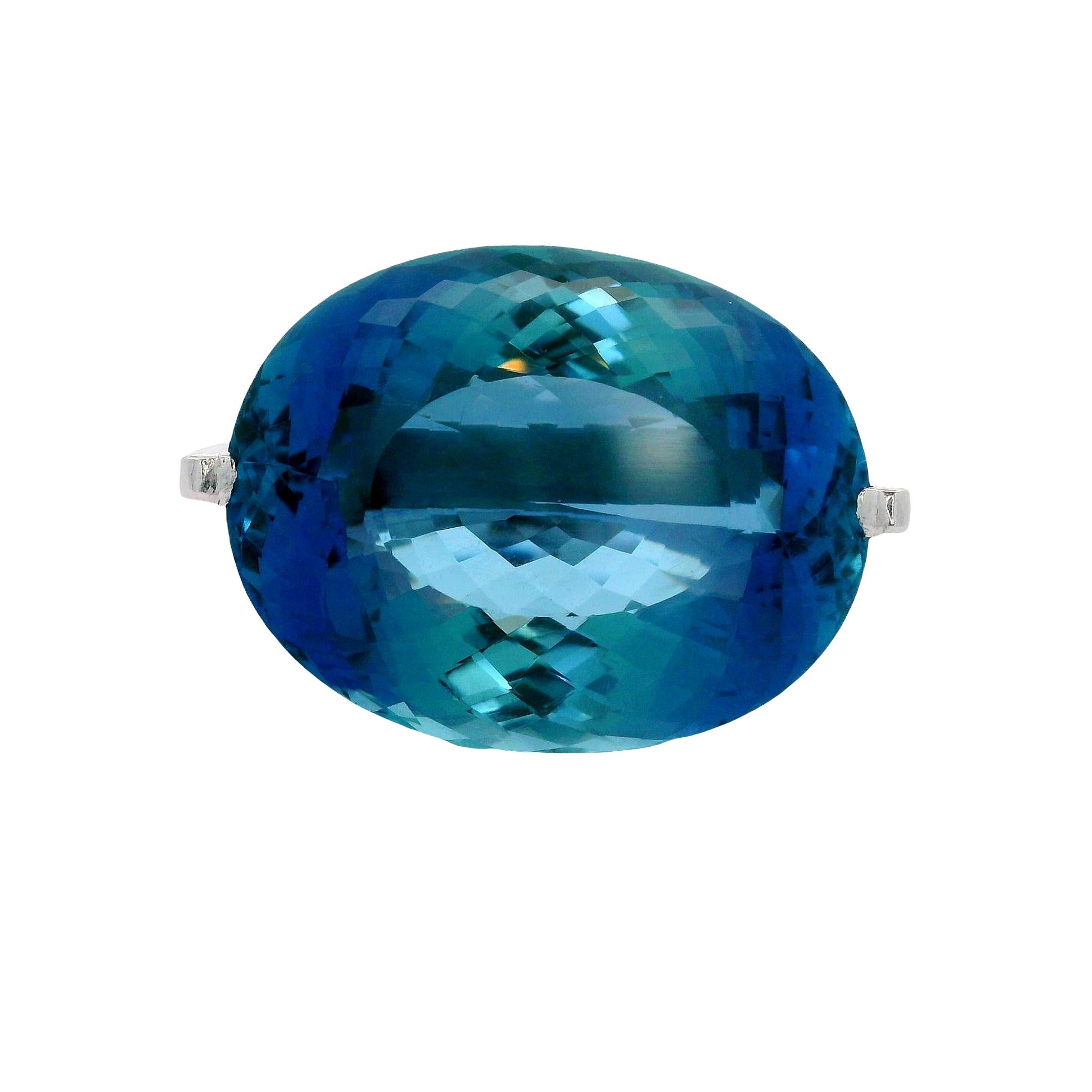 Superb 27.20 Carat Aquamarine 18k White Gold Solitaire Ring