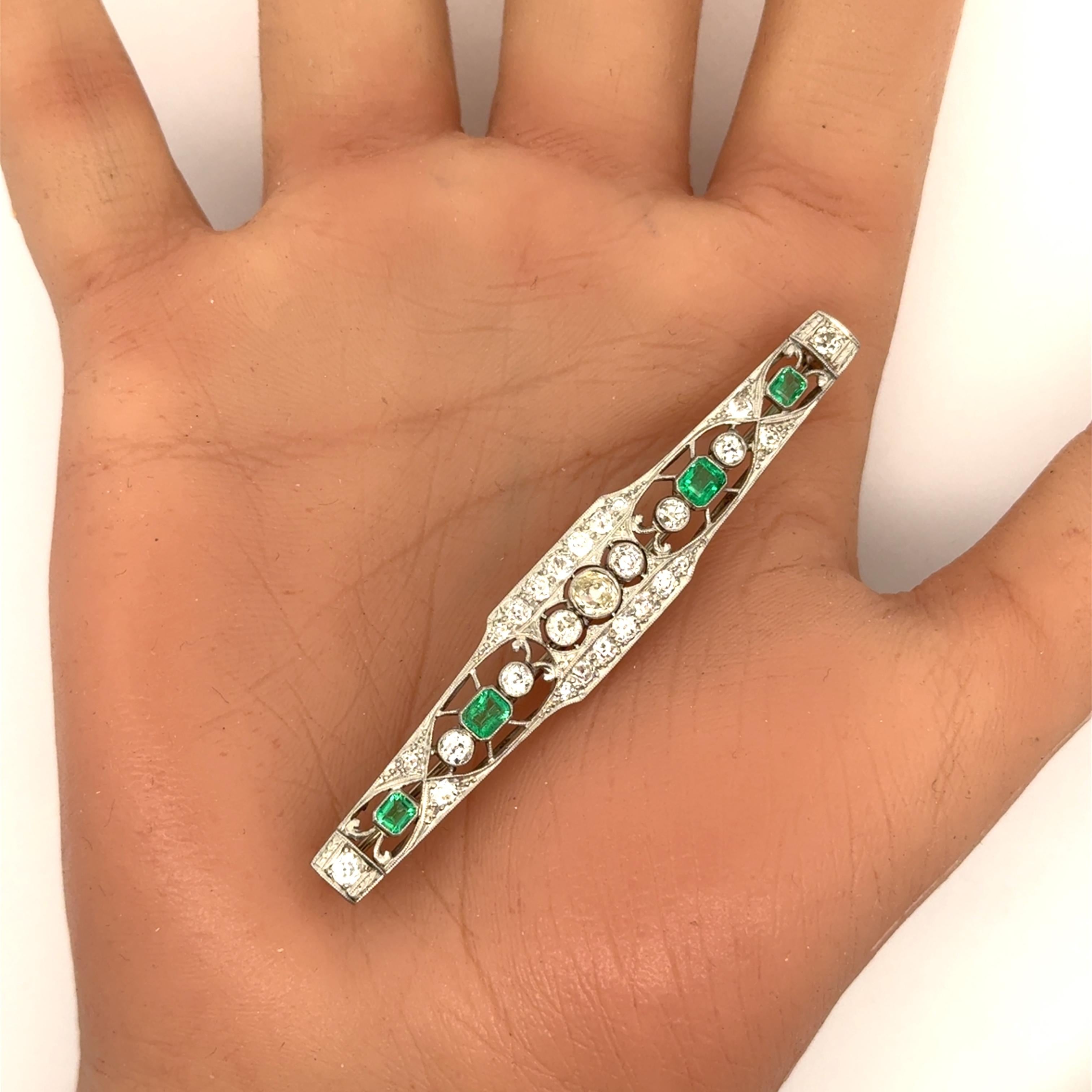 Art Deco Emerald Diamond Platinum Brooch