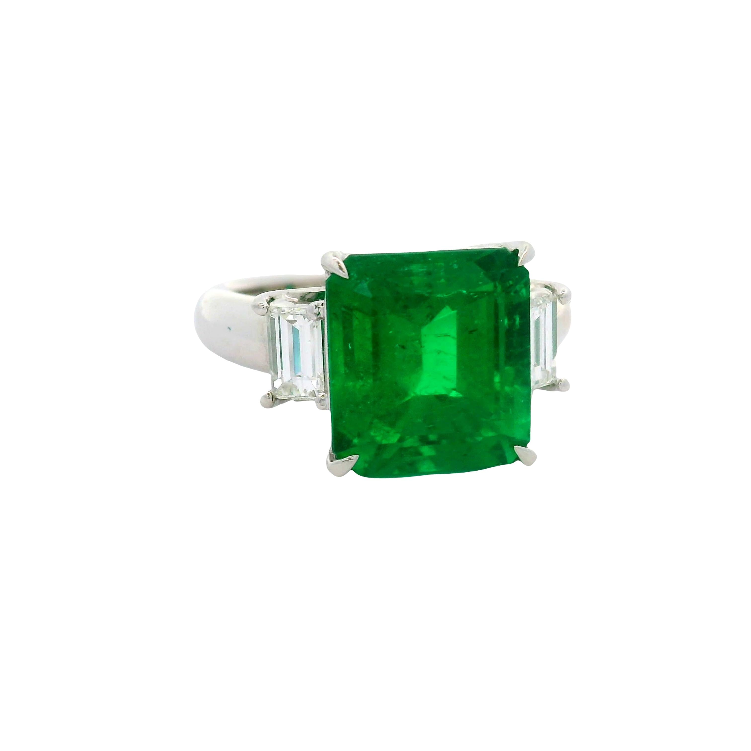 Superb 4.80 Carat “Old-Mine” Columbian Emerald Diamond Platinum Ring, GRS Cert