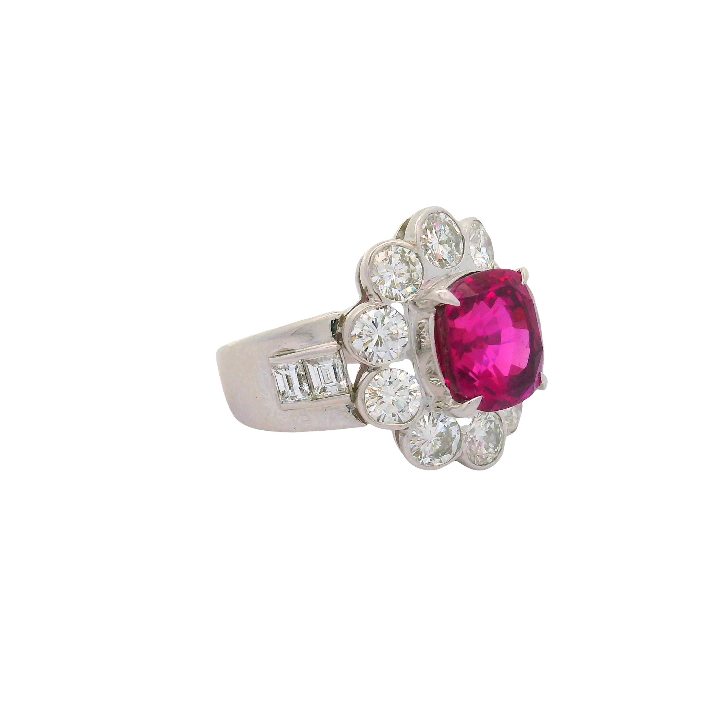 5.32 Carat Ceylon Ruby Diamond Platinum Ring, GIA Certified