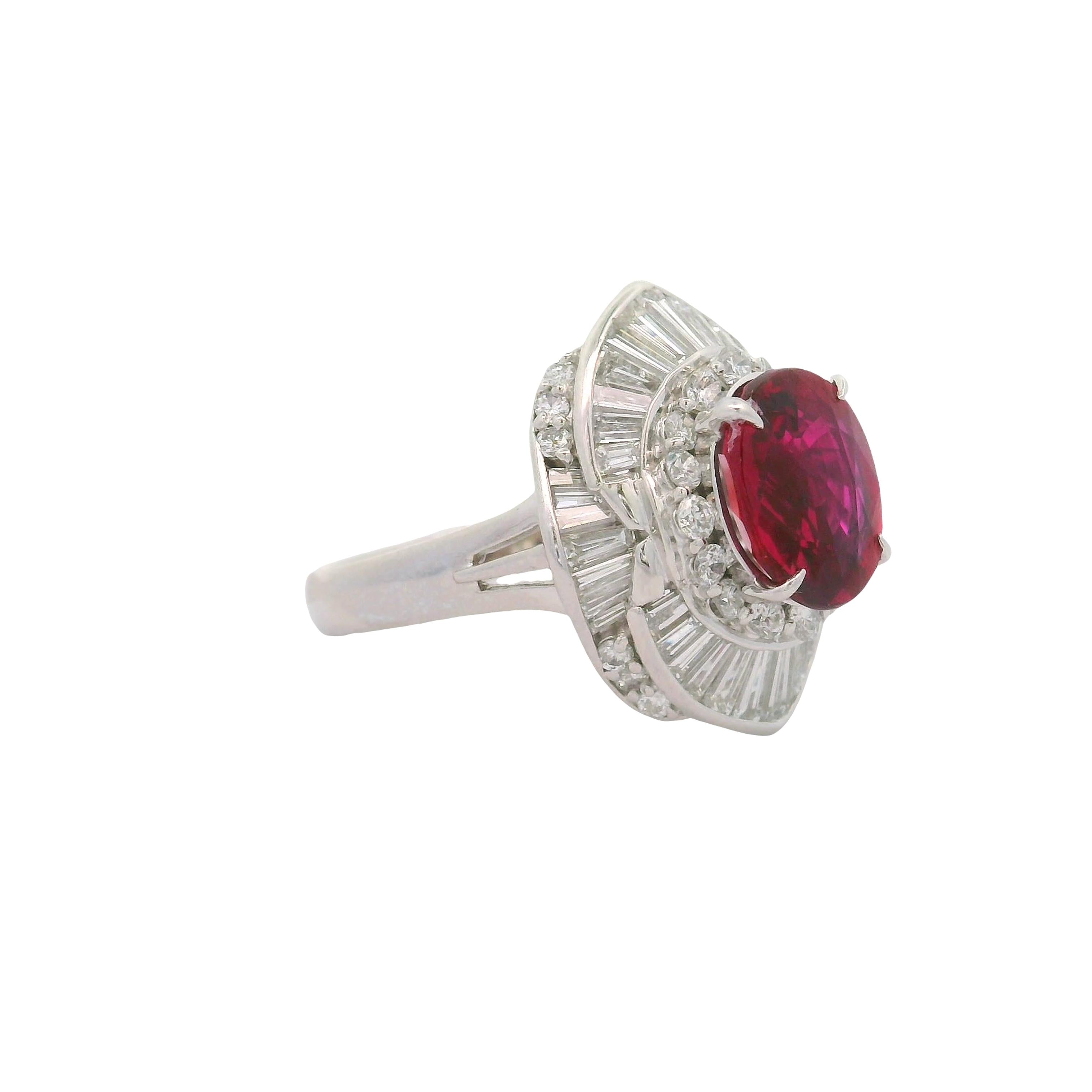 2.98 Carat Thai Ruby Diamond Platinum Ring, GIA Certified