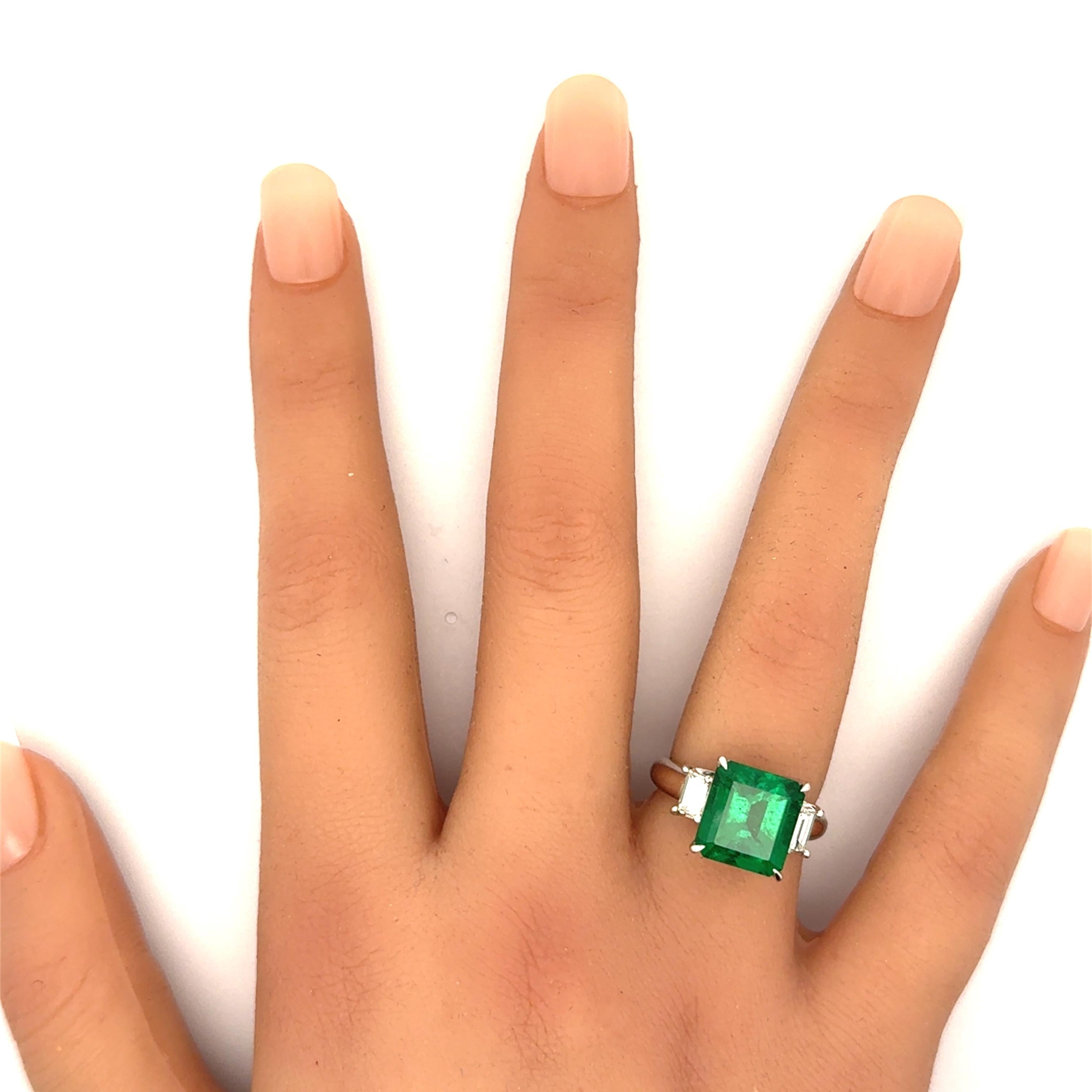 Superb 4.80 Carat “Old-Mine” Columbian Emerald Diamond Platinum Ring, GRS Cert