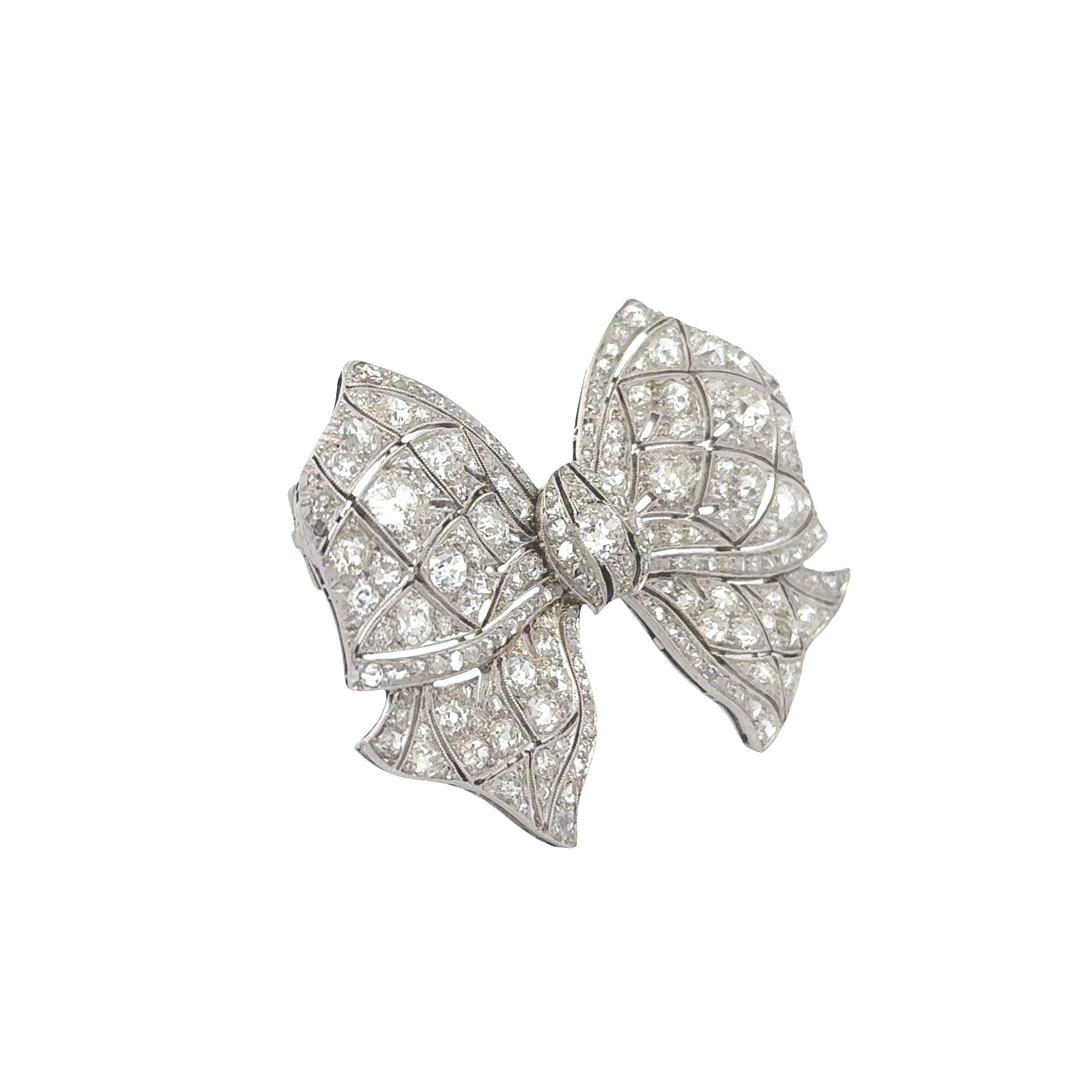 Antique Art-Deco Diamond Old-cut Platinum Bow Brooch