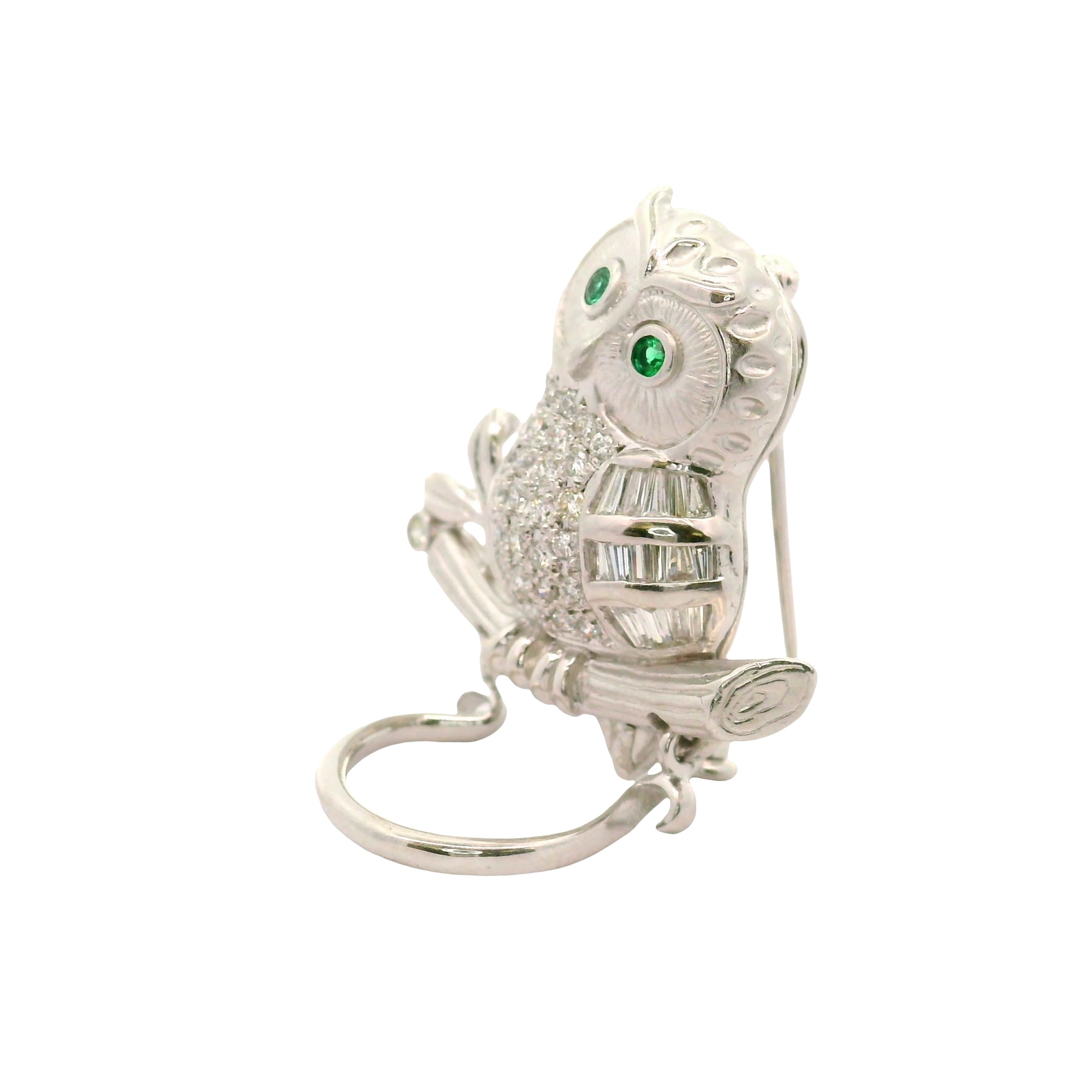 Diamond Emerald 18K White Gold Owl Brooch-Pendant