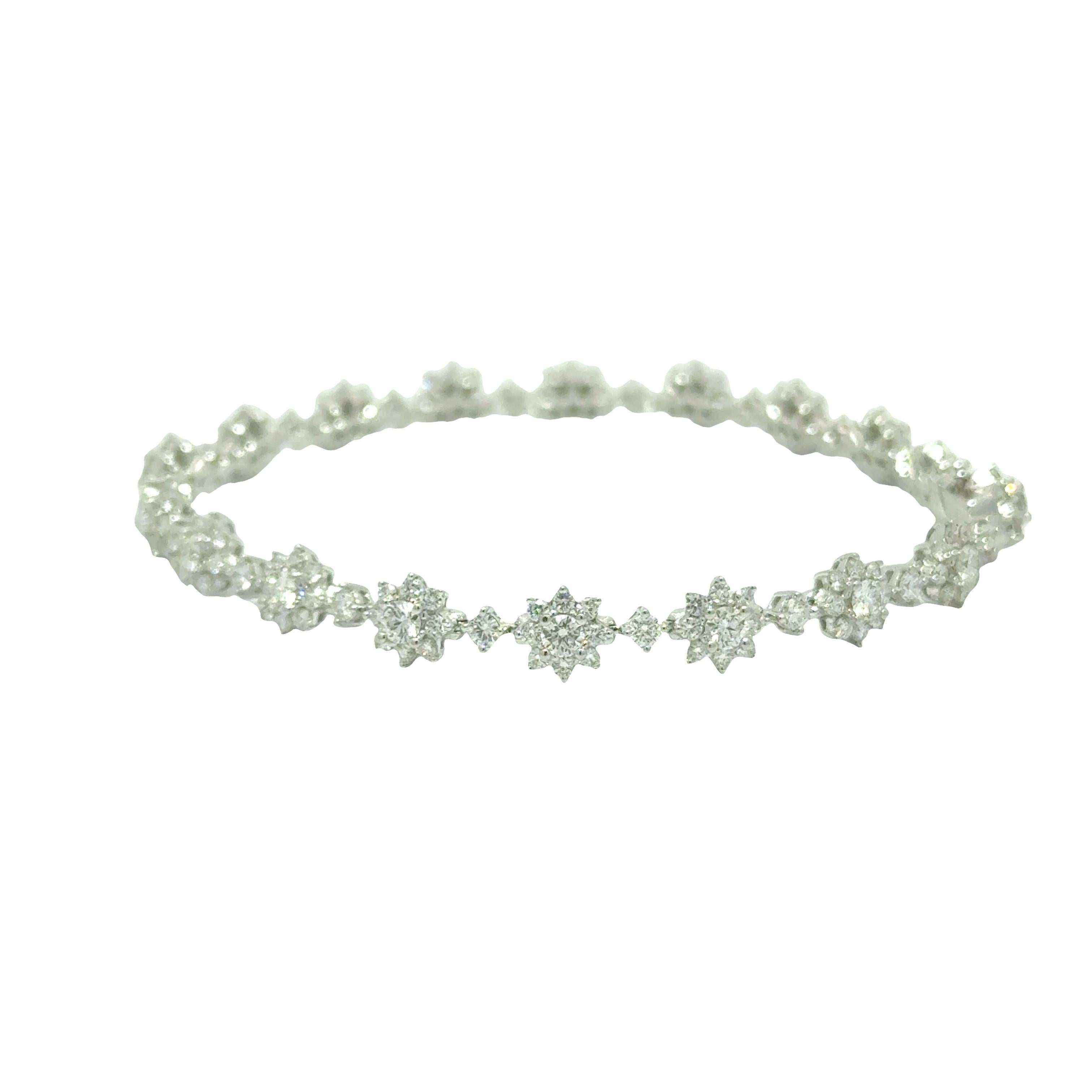 Diamond 18K White Gold Star-Halo Tennis Bracelet