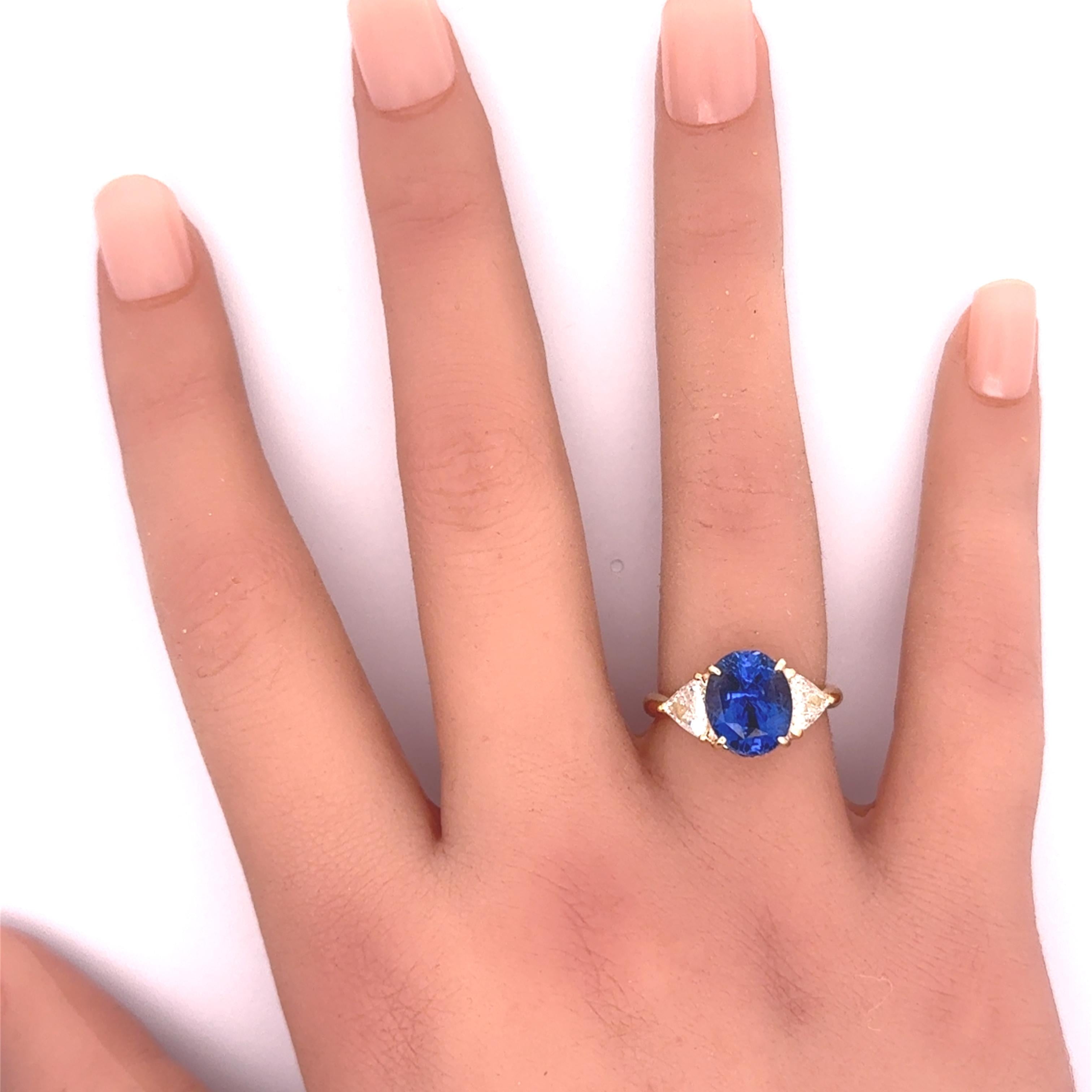 5.05 Carat Ceylon Blue Sapphire Diamond 18K Gold 3-Stone Ring, GIA Certified