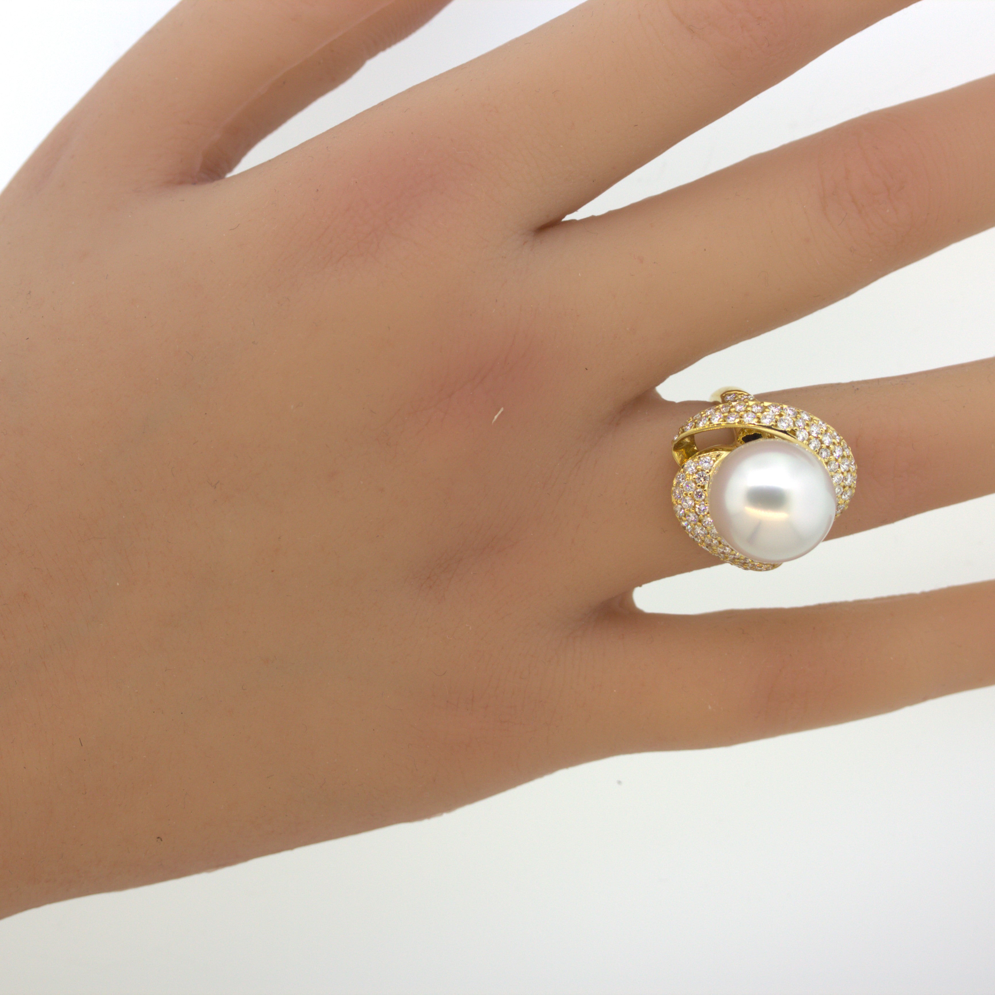 14mm South Sea Pearl Diamond Gold Ring