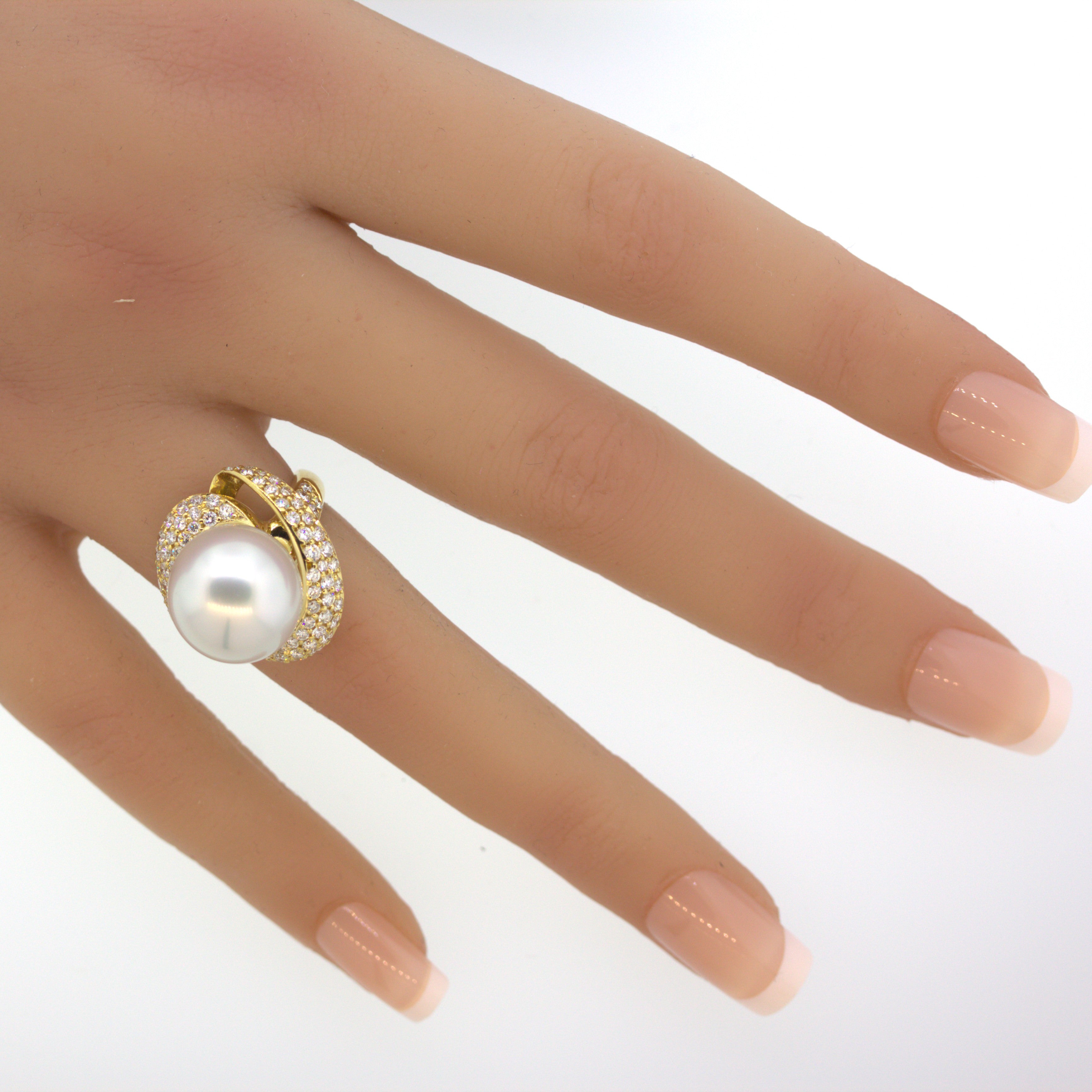 14mm South Sea Pearl Diamond Gold Ring