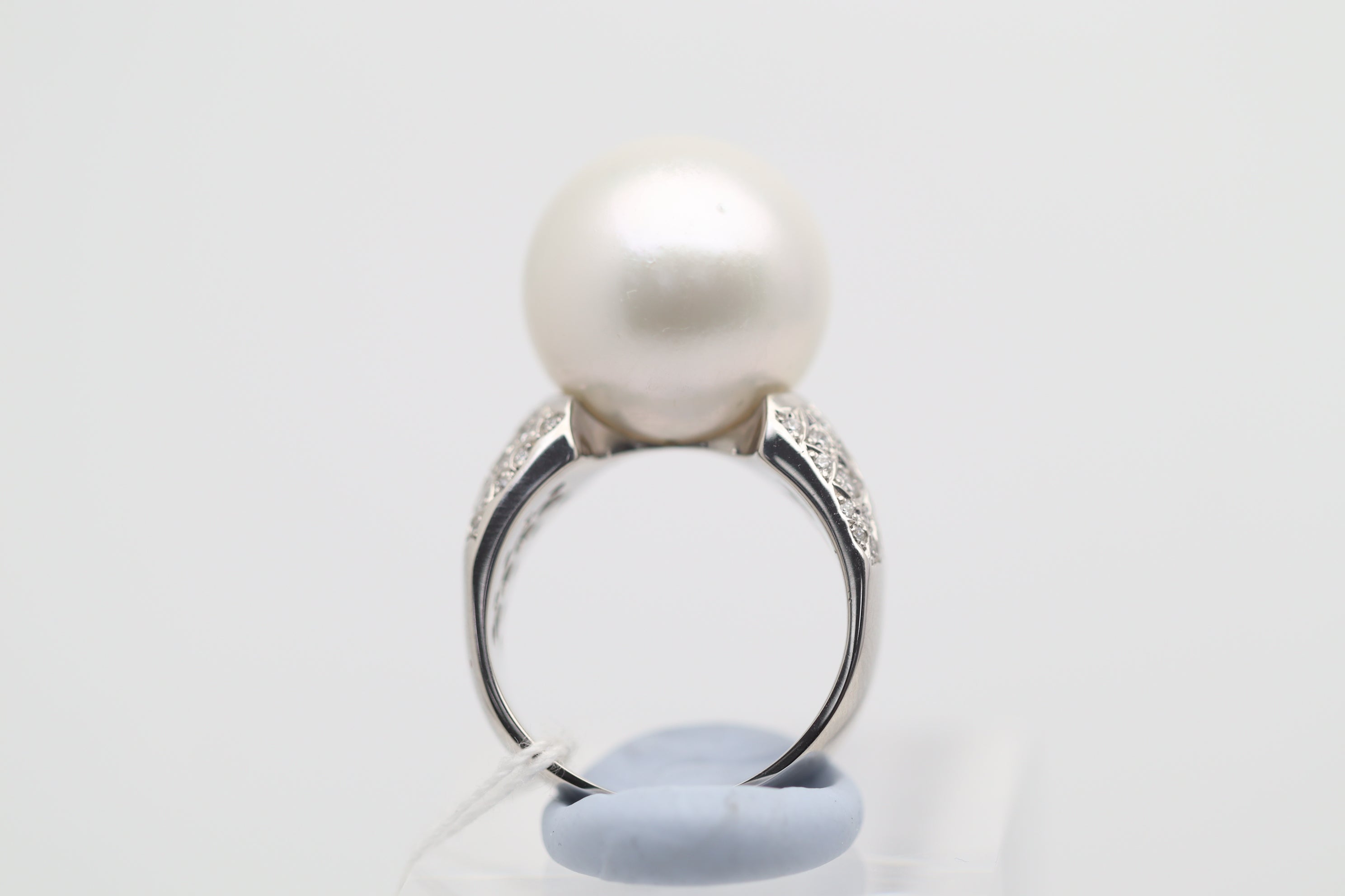 16mm South Sea Pearl Diamond Platinum Ring
