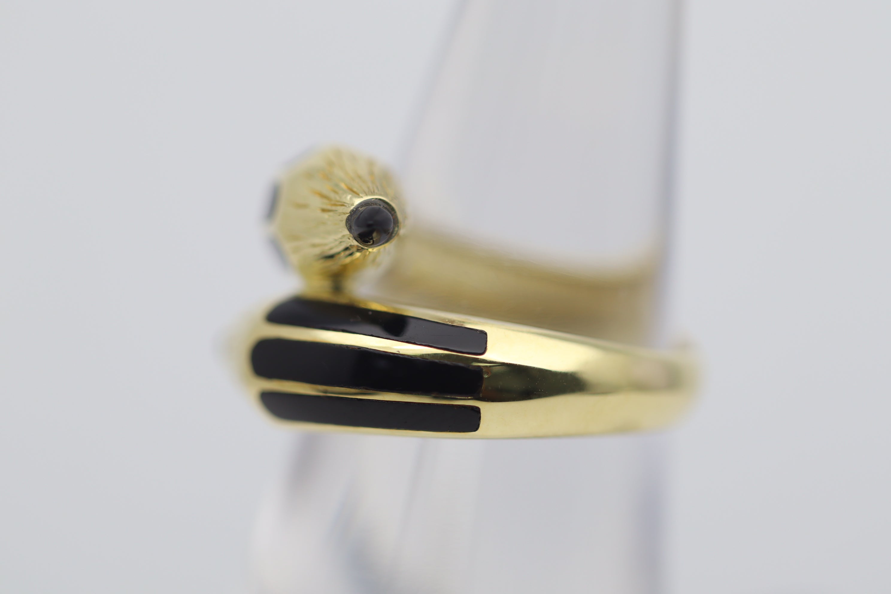 18k Yellow Gold Onyx Enamel Crossover Pencil Ring