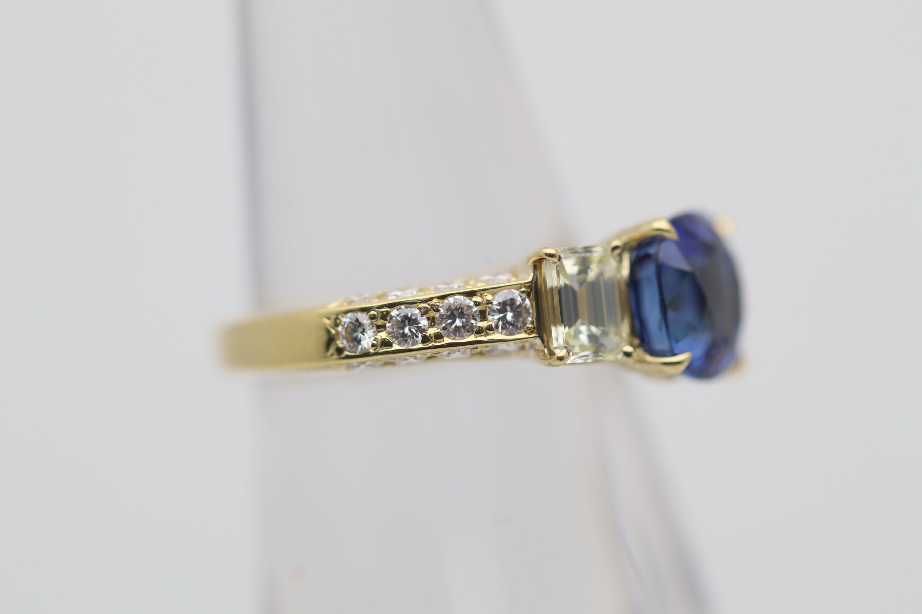 Gem Blue Sapphire Diamond Gold Ring
