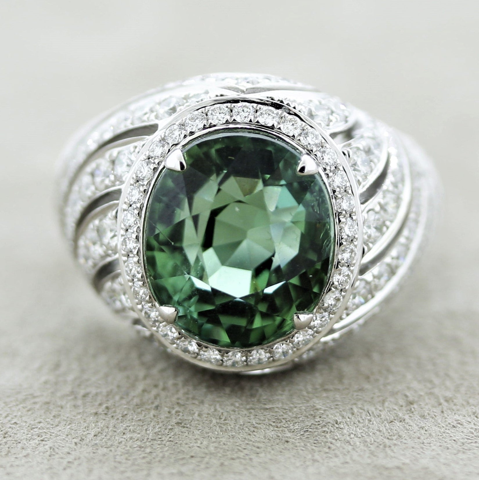 Sublime Paraiba Tourmaline Diamond Gold Domed Ring