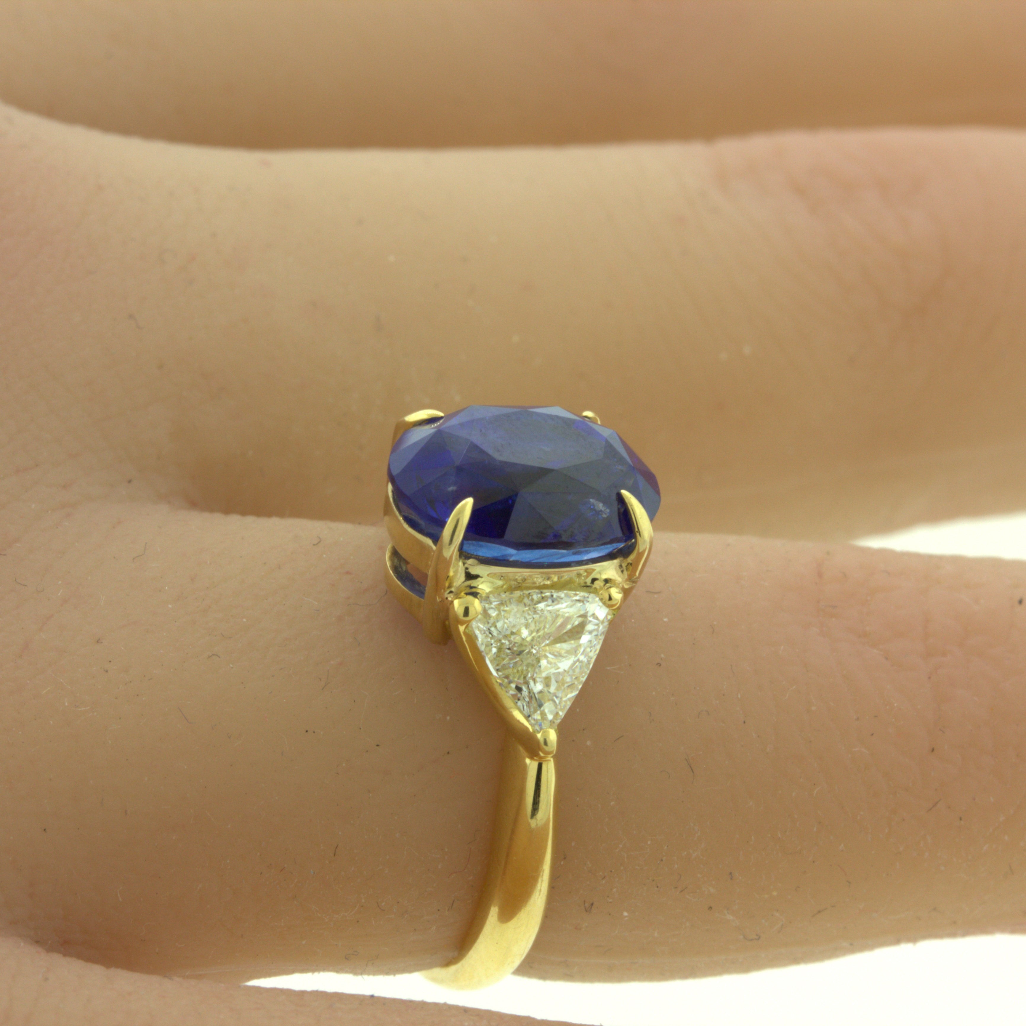 5.87 Carat Blue Sapphire Diamond 18k Yellow Gold 3-Stone Ring, GIA Certified