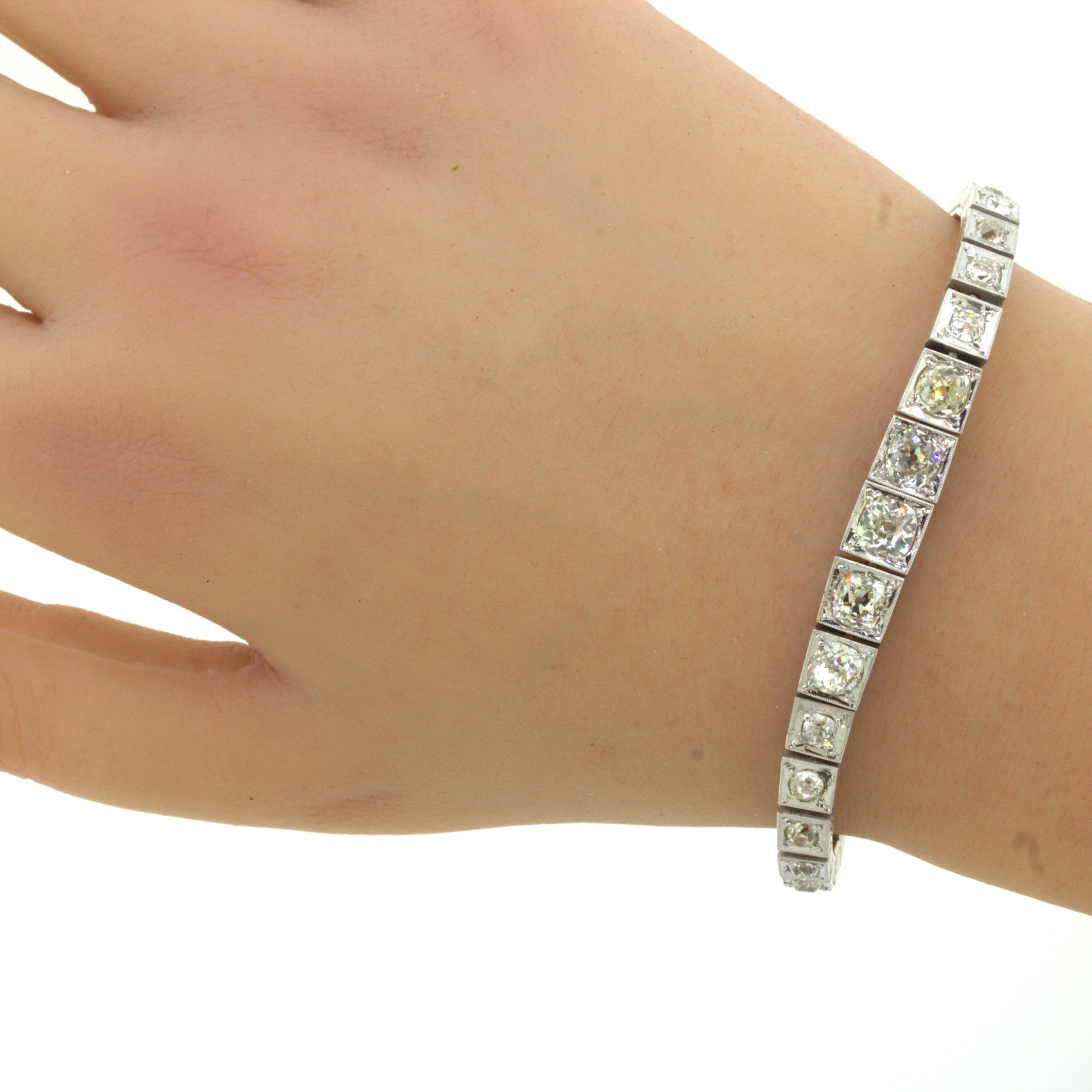 Art Deco Diamond Platinum Tennis Bracelet