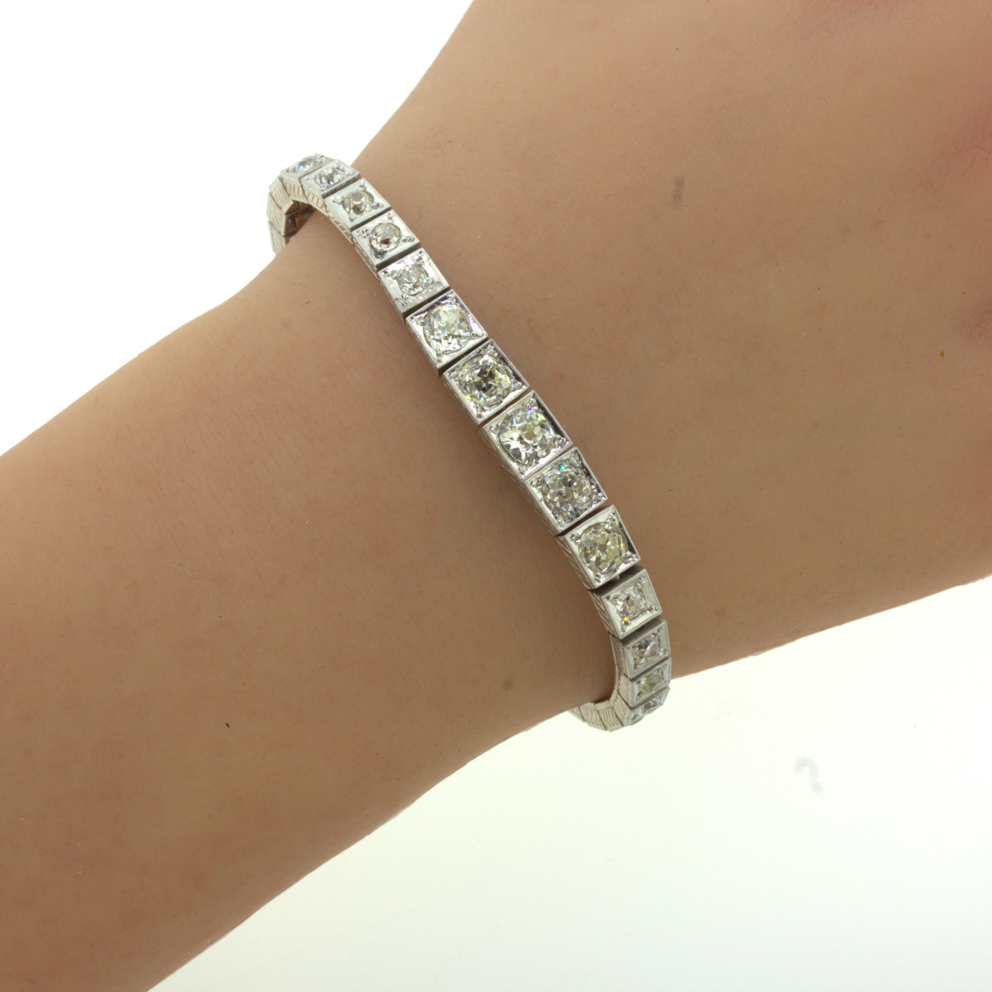 Art Deco Diamond Platinum Tennis Bracelet