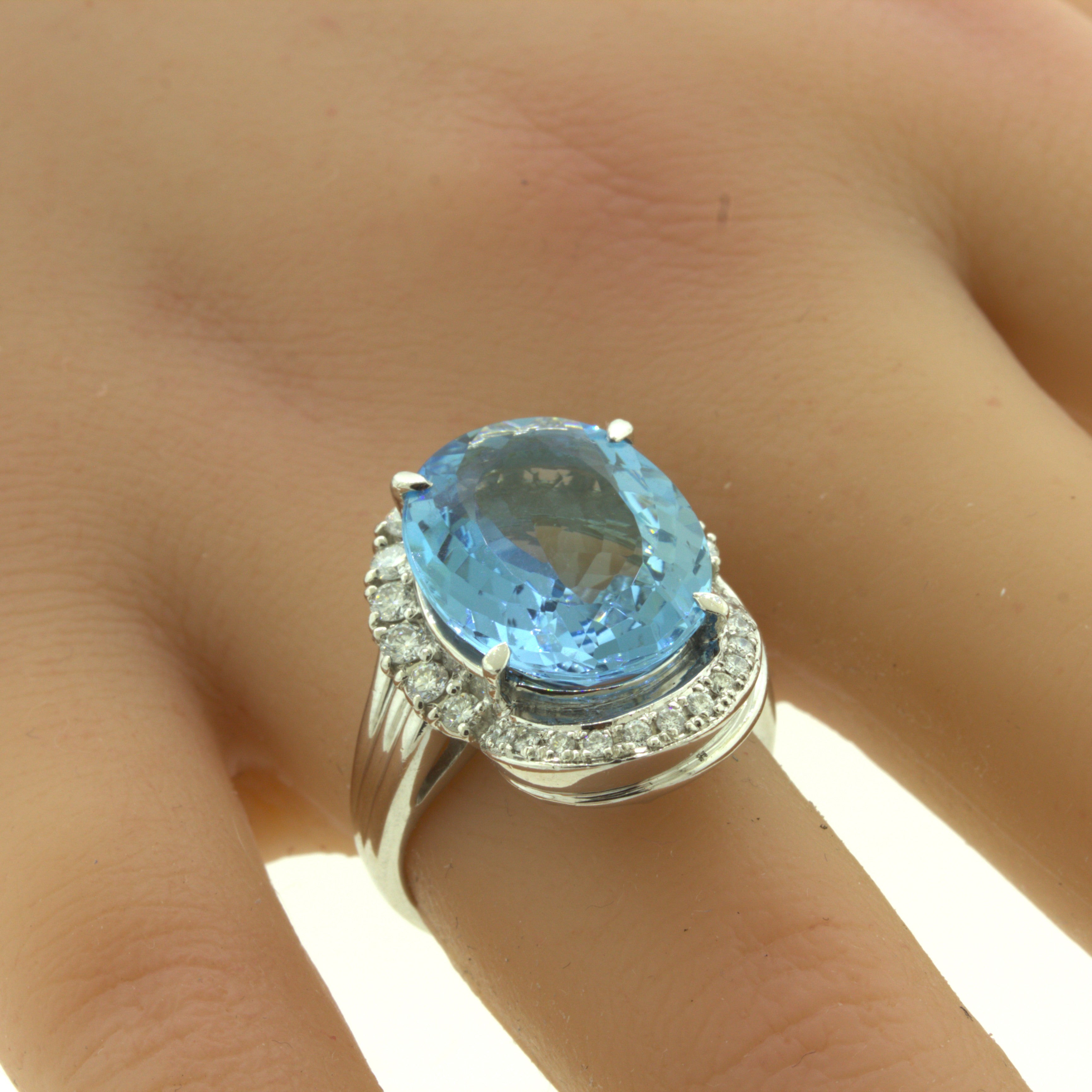 9.09 Carat Aquamarine Diamond Platinum Ring