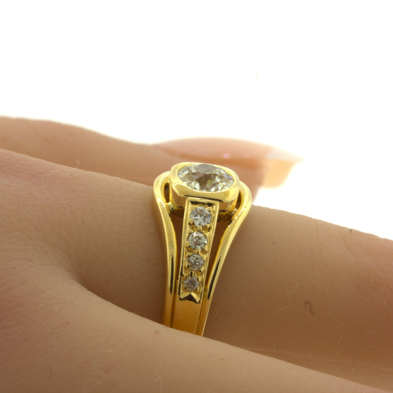 French Antique-Style Diamond Old-Cut 18k Yellow Gold Engagement Ring