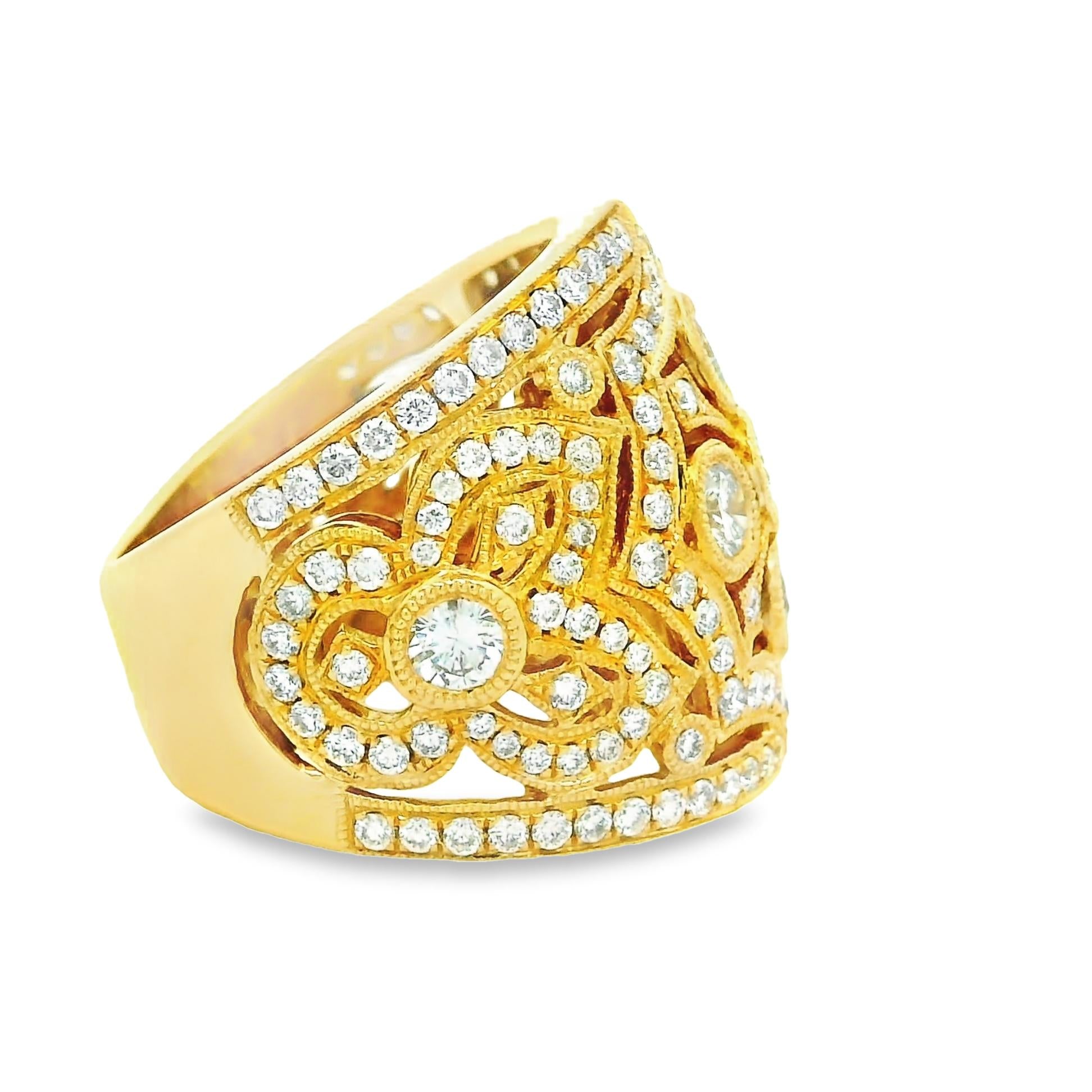 2.23 Carats Diamond Antique-Style 18K Yellow Gold Band Ring