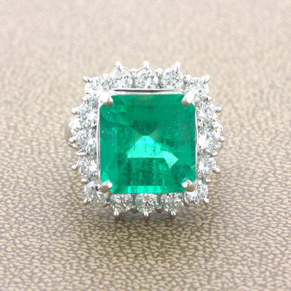 7.60 Carat Colombian Emerald Diamond Halo Platinum Ring, GIA Certified
