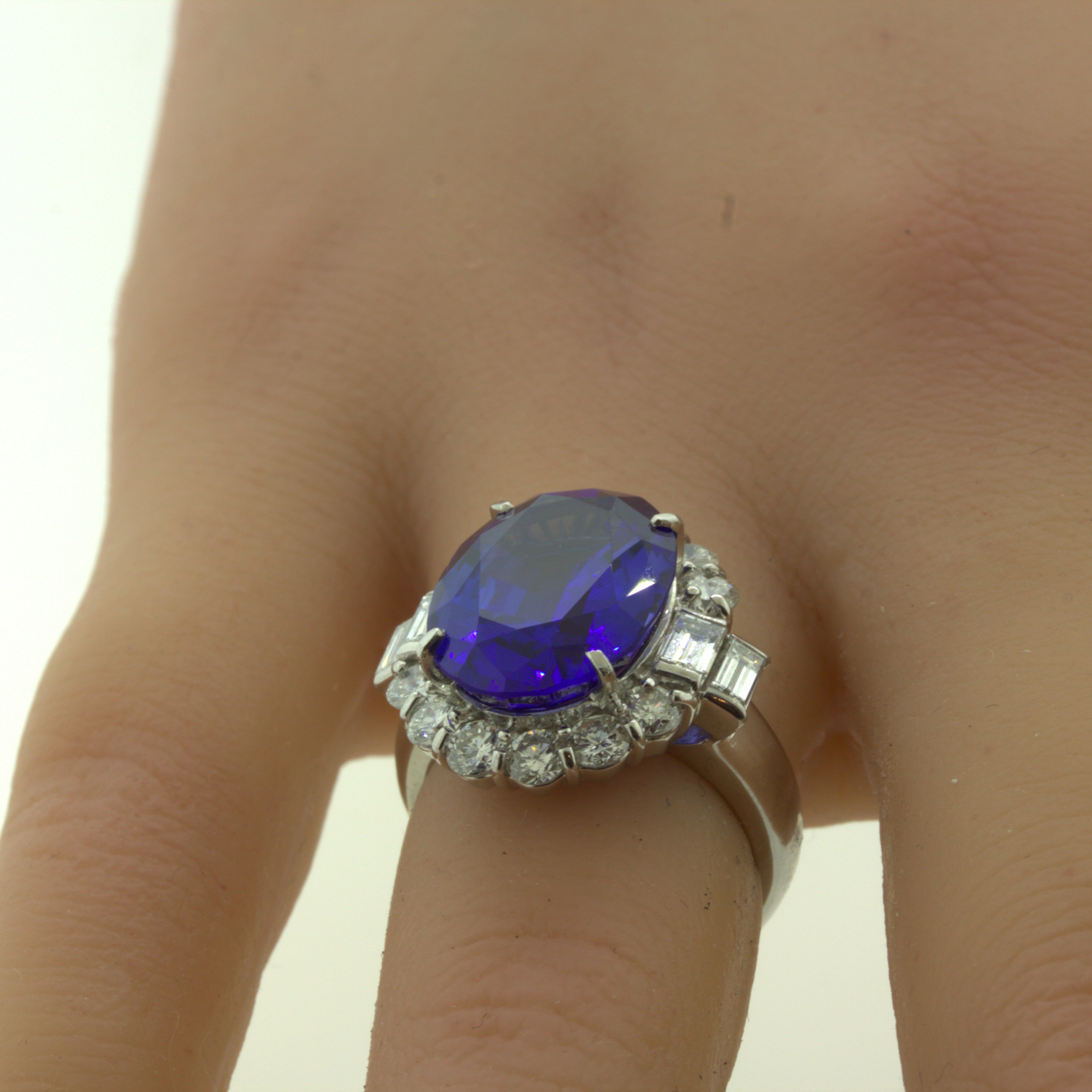 8.56 Carat Tanzanite Diamond Platinum Ring