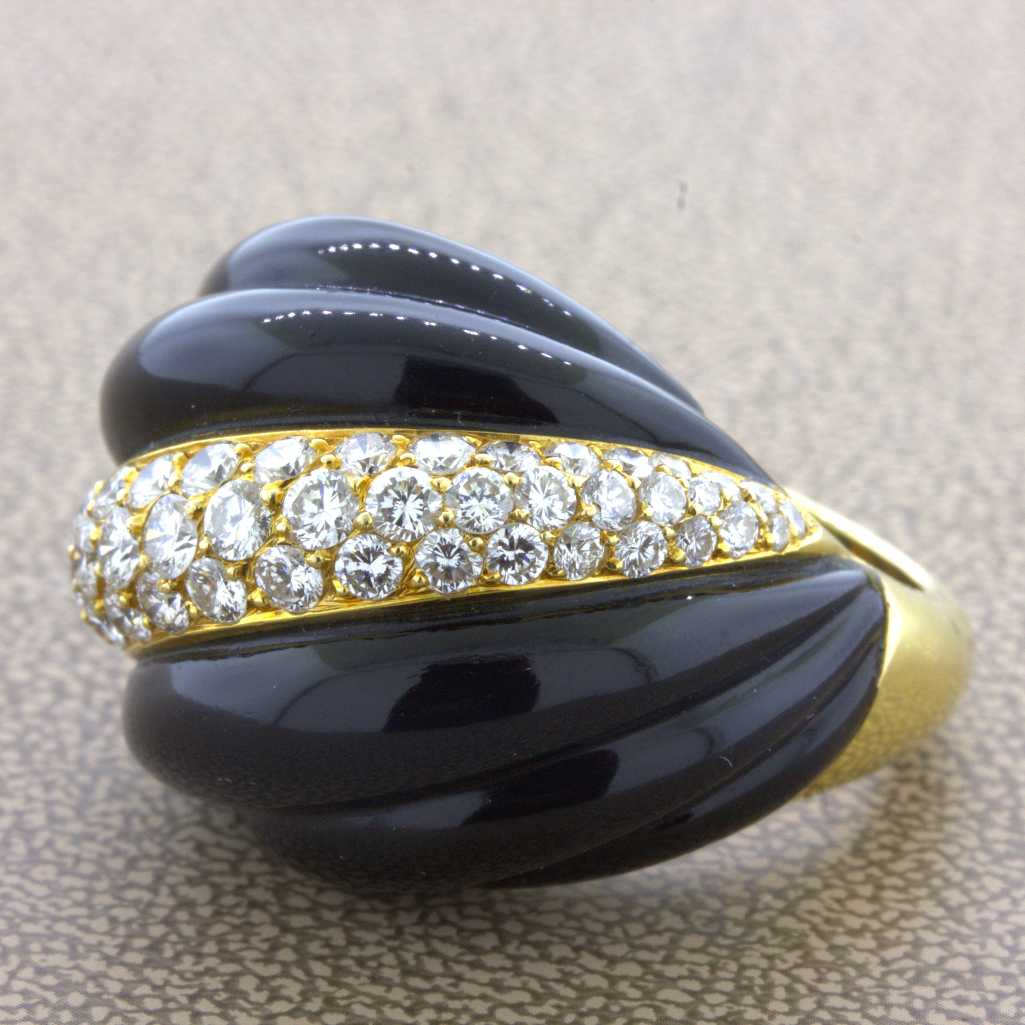 Fred Paris Diamond Onyx 18K Yellow Gold Cocktail Ring, French