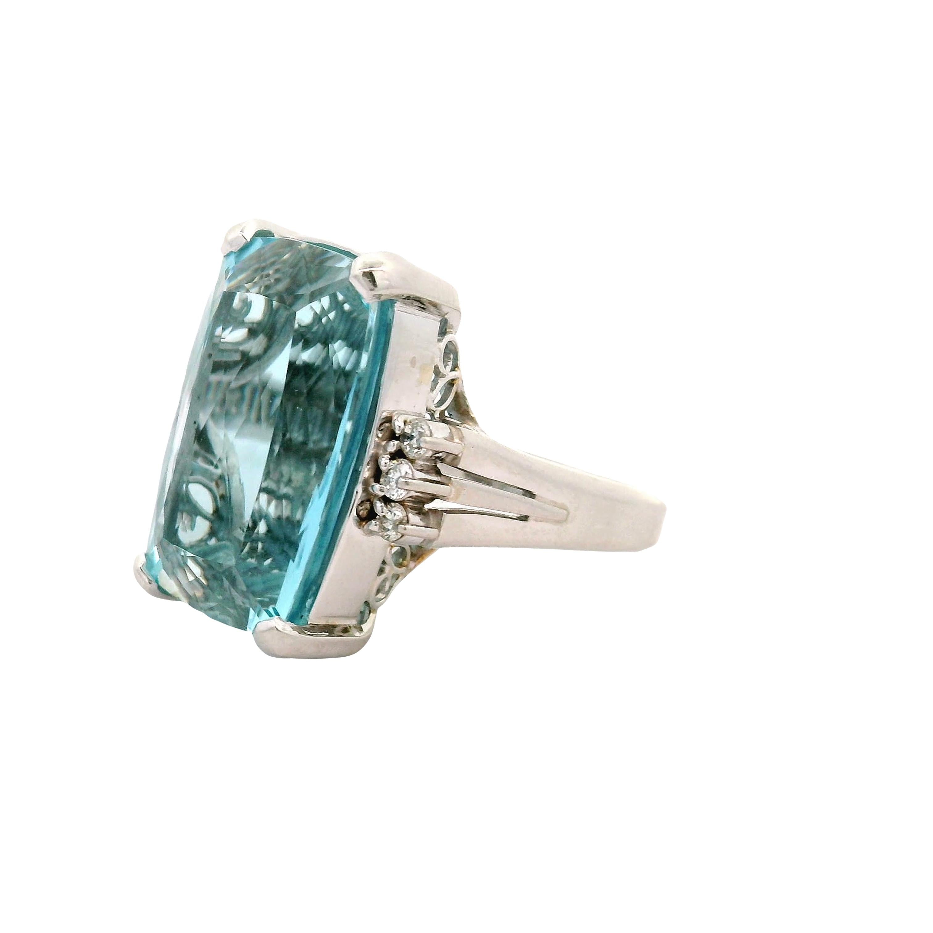 10.25 Carat Aquamarine Diamond Platinum Ring