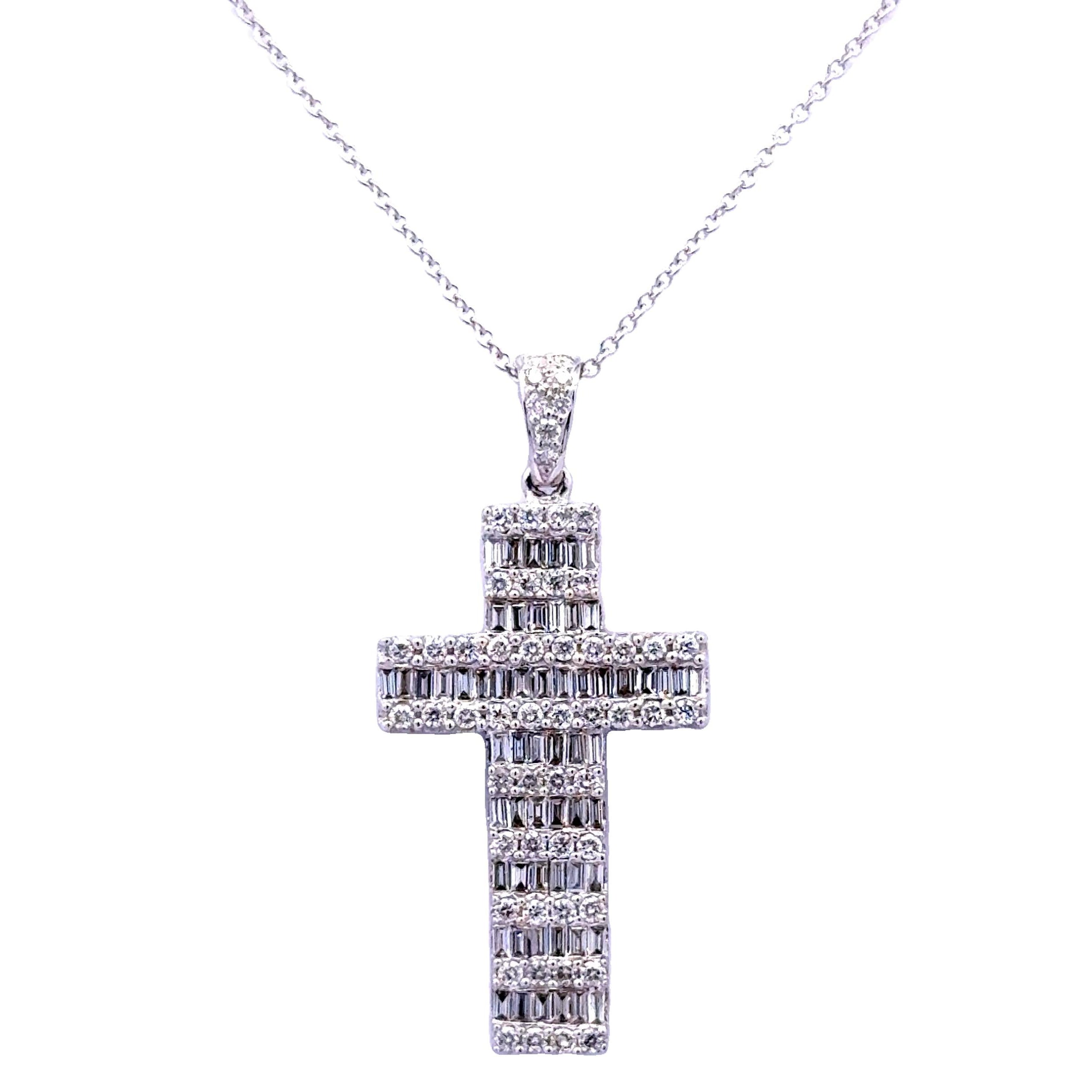 18k White Gold Diamond Cross Pendant Necklace