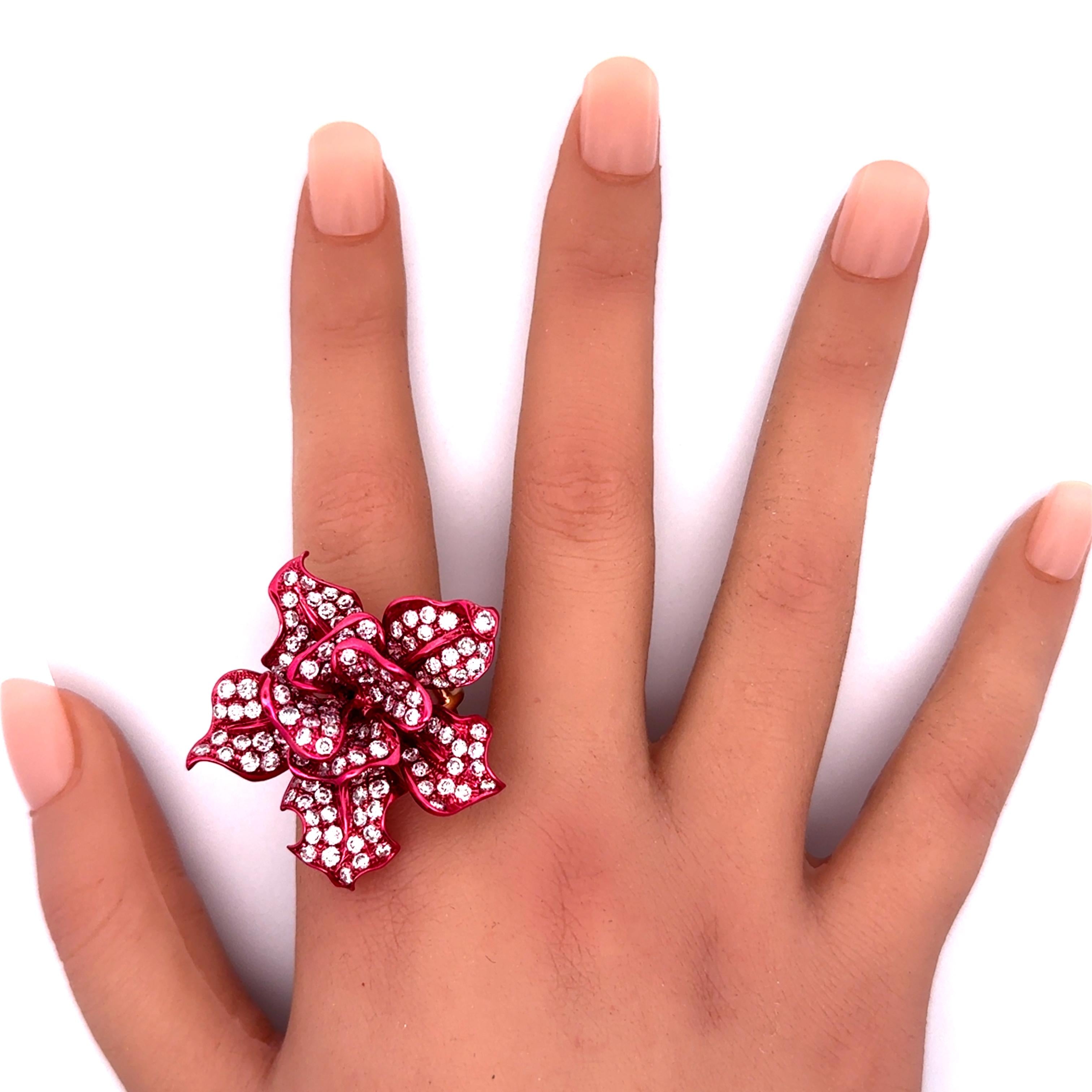 Diamond 18K Gold Red-Rhodium Flower Cocktail Ring