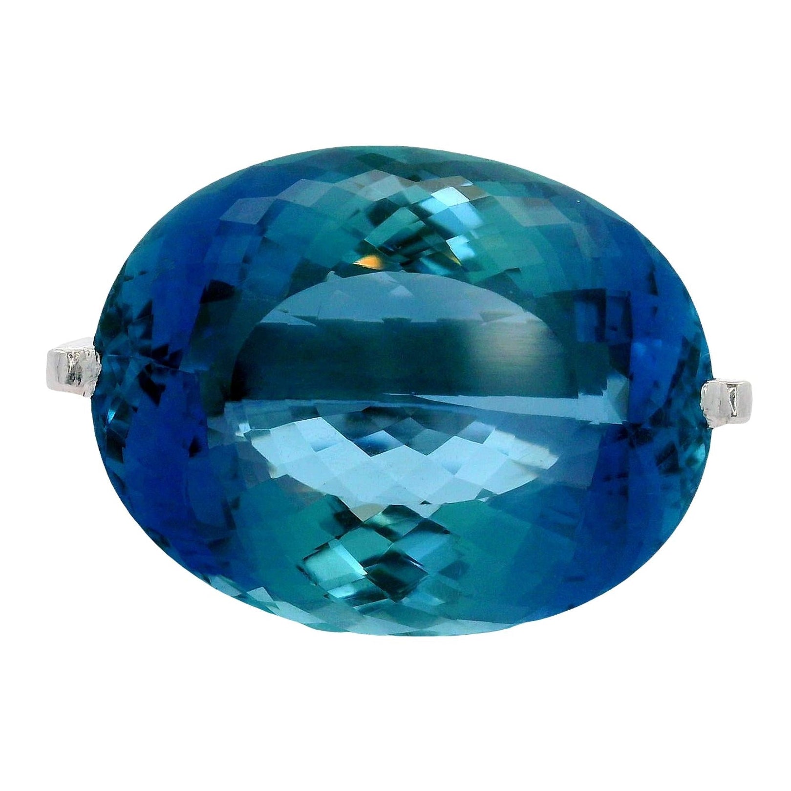 Superb 27.20 Carat Aquamarine 18k White Gold Solitaire Ring