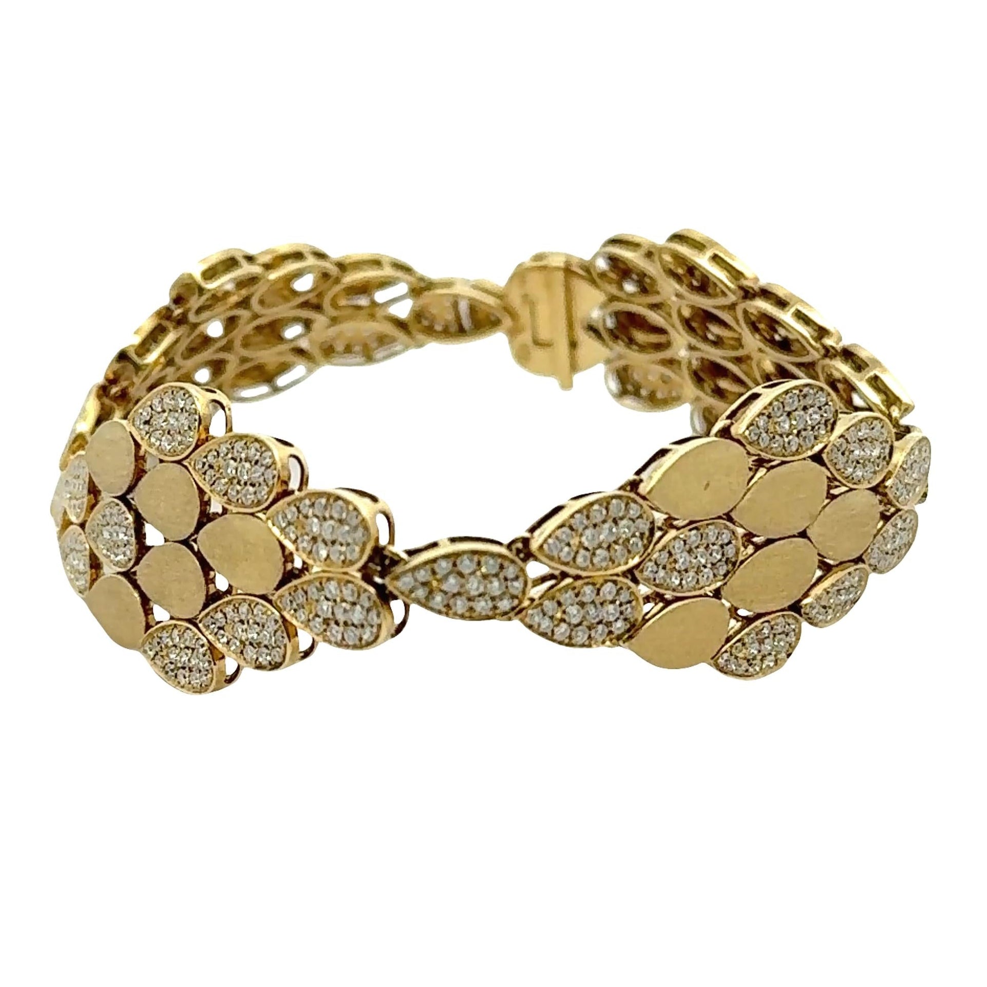Modern Diamond 18k Yellow Gold Link Bracelet