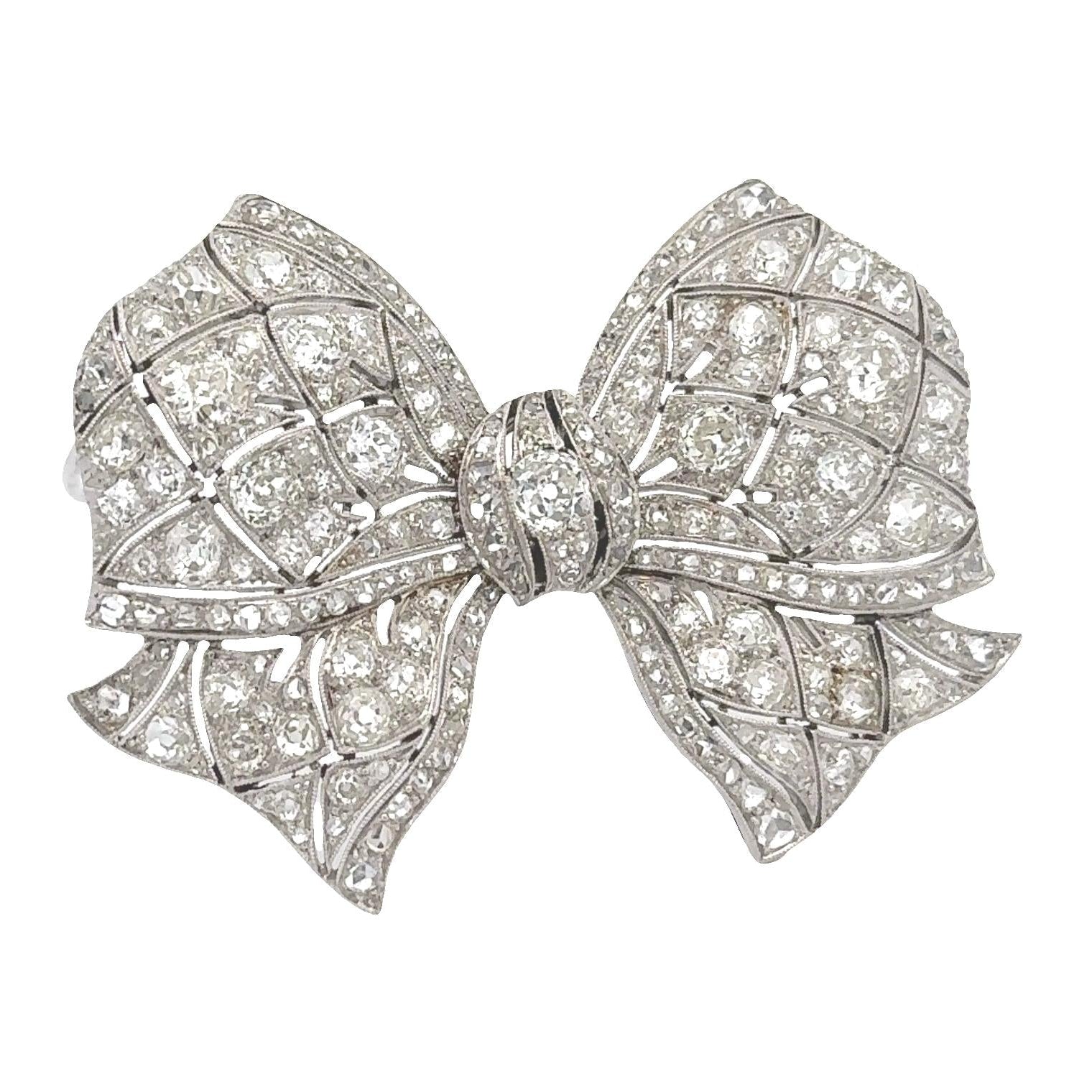 Antique Art-Deco Diamond Old-cut Platinum Bow Brooch