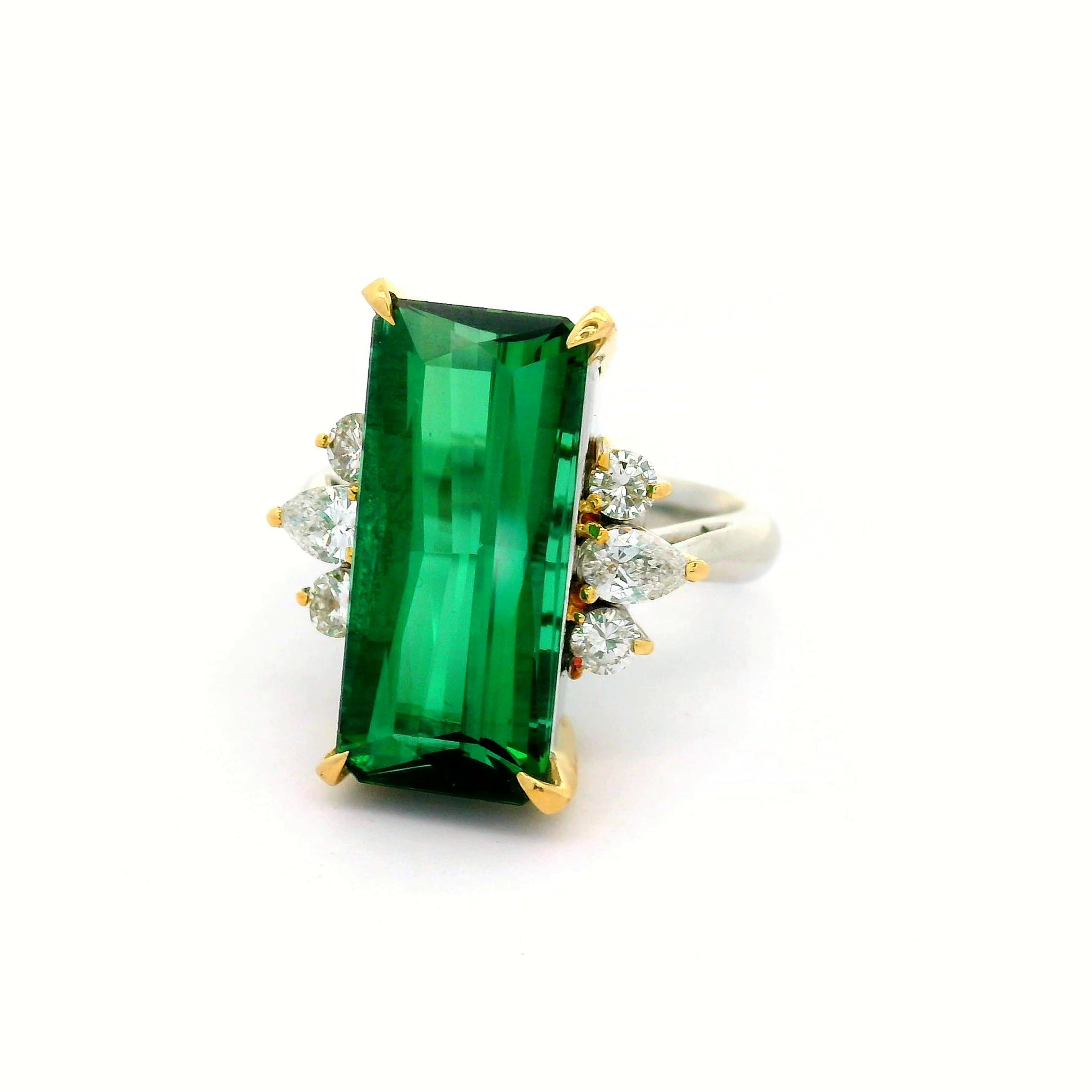 9.68 Carat Green Tourmaline Diamond Platinum 18K Yellow Gold Ring