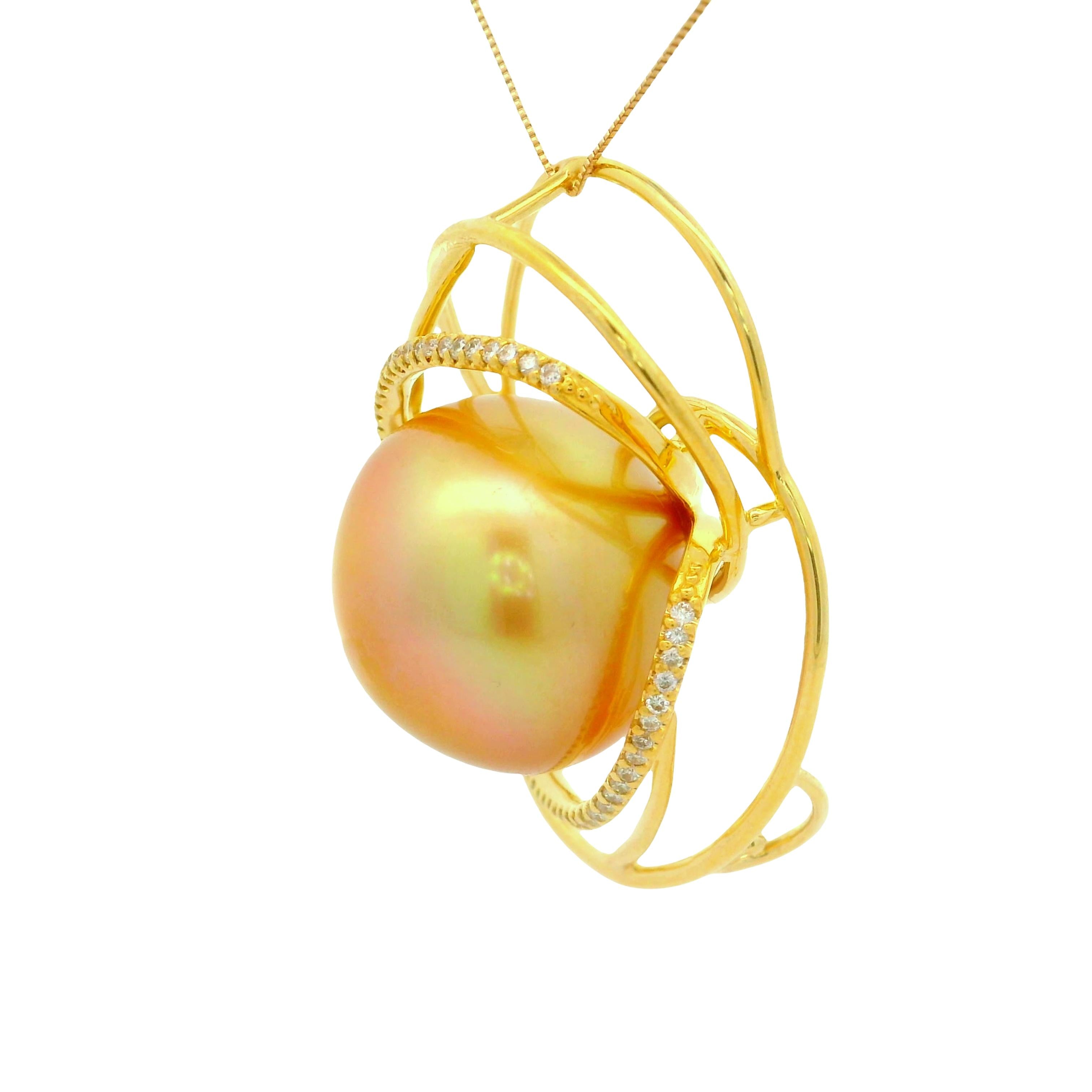 18mm Golden South Sea Pearl Diamond 18k Yellow Gold Orbital Pendant Chain
