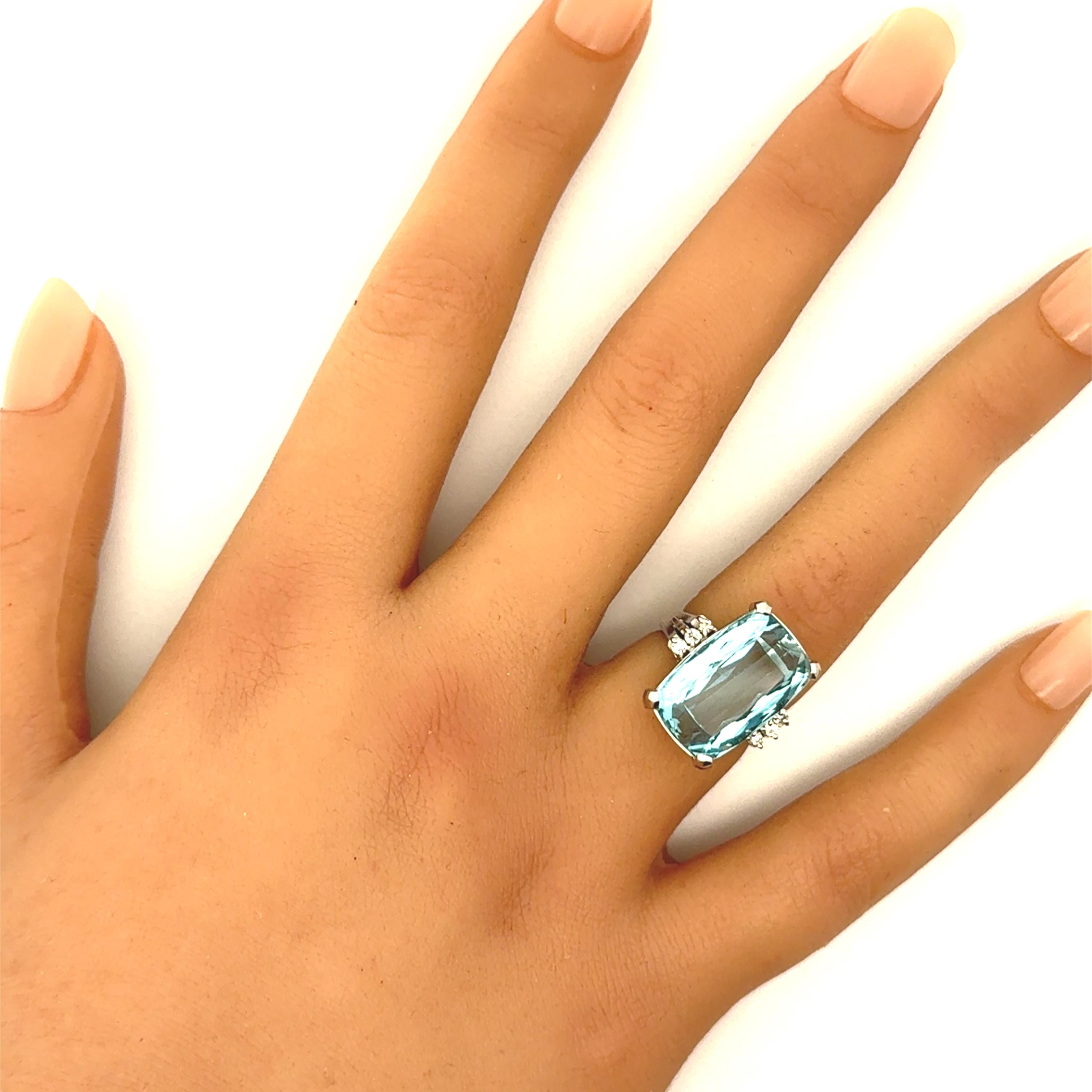 10.25 Carat Aquamarine Diamond Platinum Ring