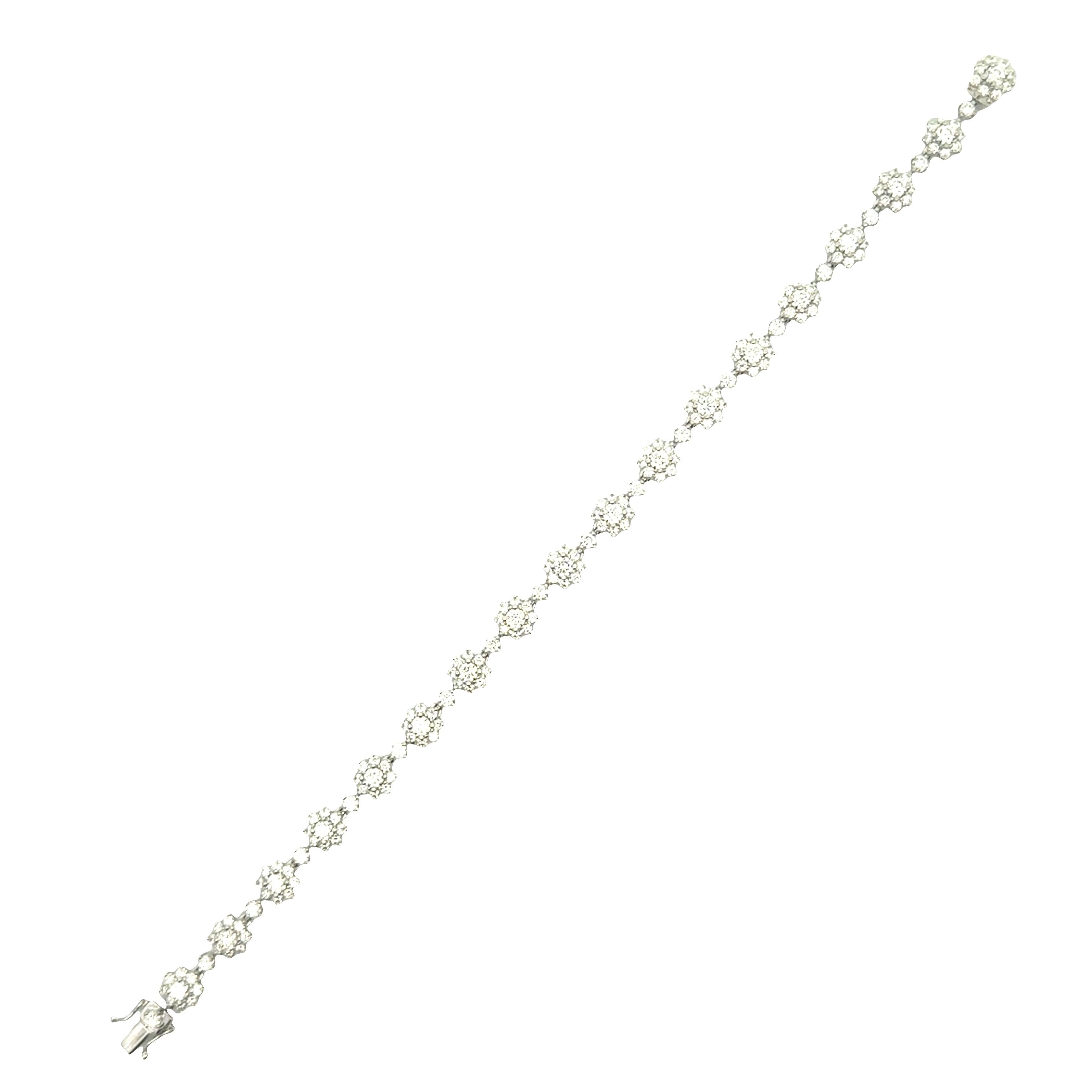Diamond 18K White Gold Star-Halo Tennis Bracelet