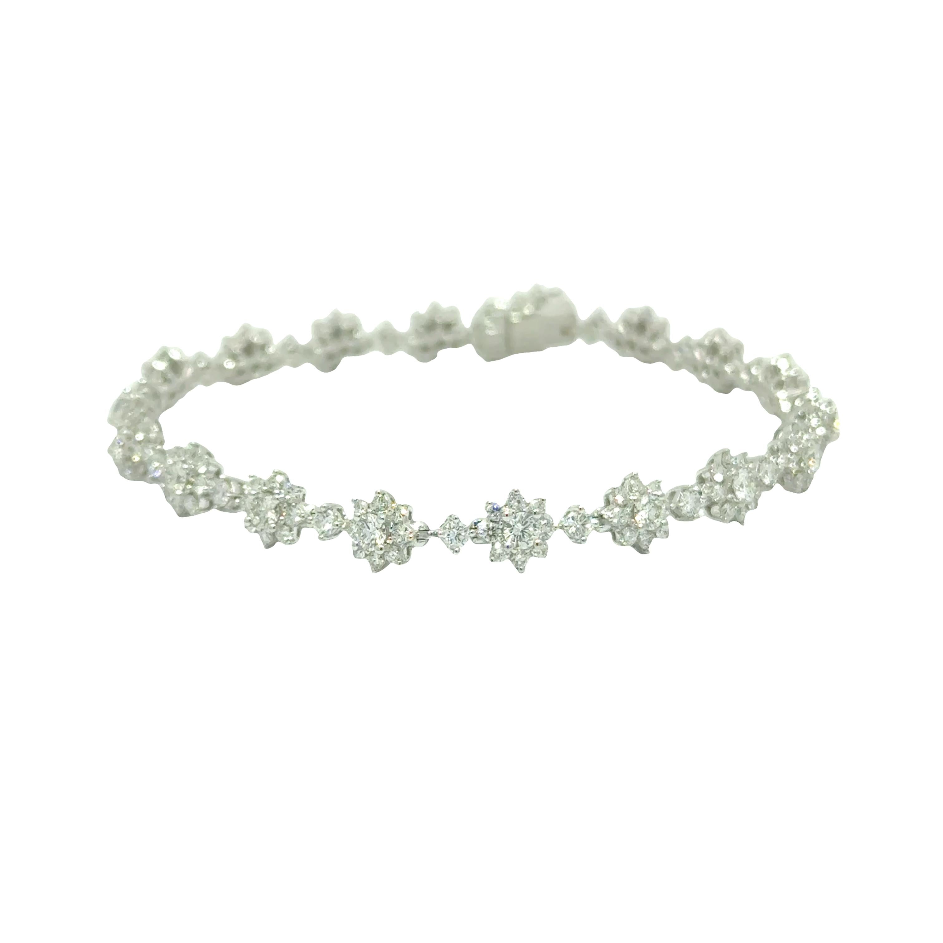 Diamond 18K White Gold Star-Halo Tennis Bracelet