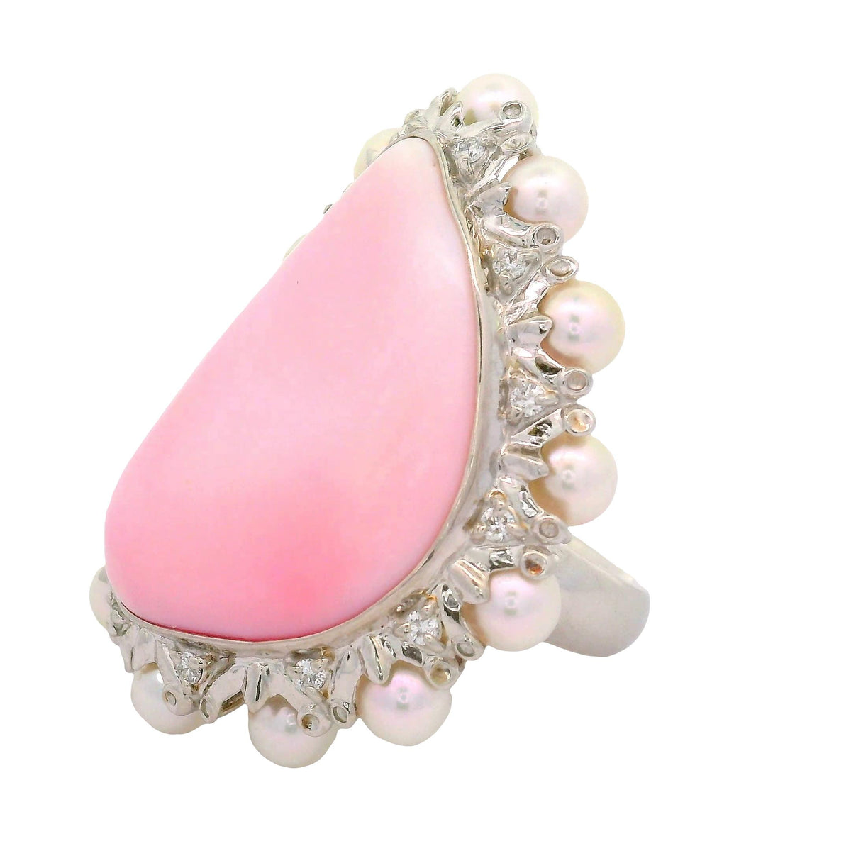 30.84 Carat Conch Pearl Akoya Pearls Diamond Platinum Ring, GIA Certified