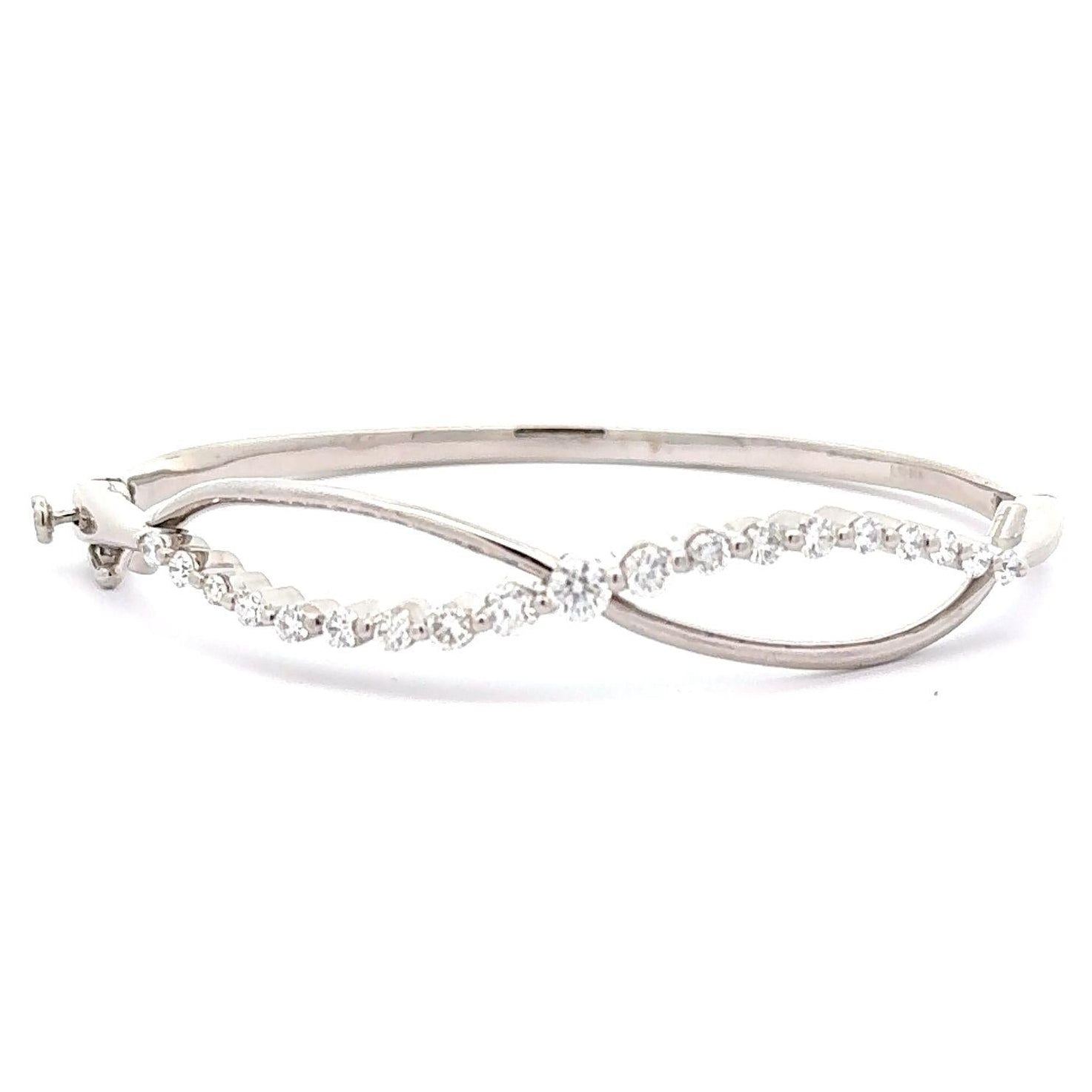 Diamond 18k White Gold Infinity Row Ribbon Bangle Bracelet