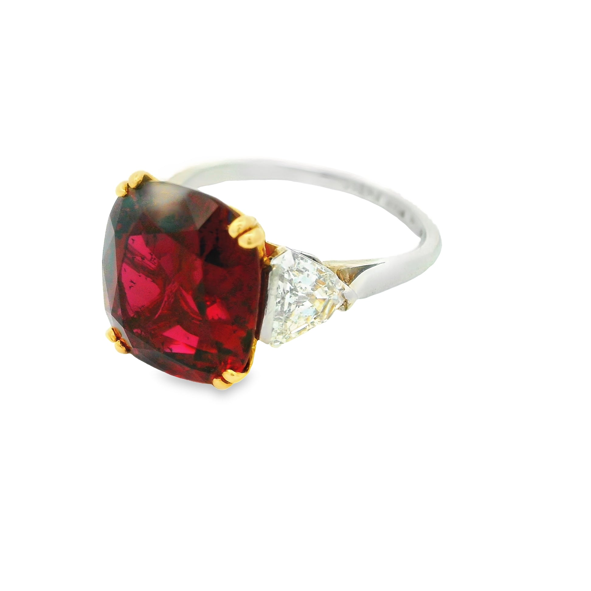 Magnificent Bvlgari 8.23 Carat Ruby Diamond Platinum & 18k Yellow Gold Ring, AGL